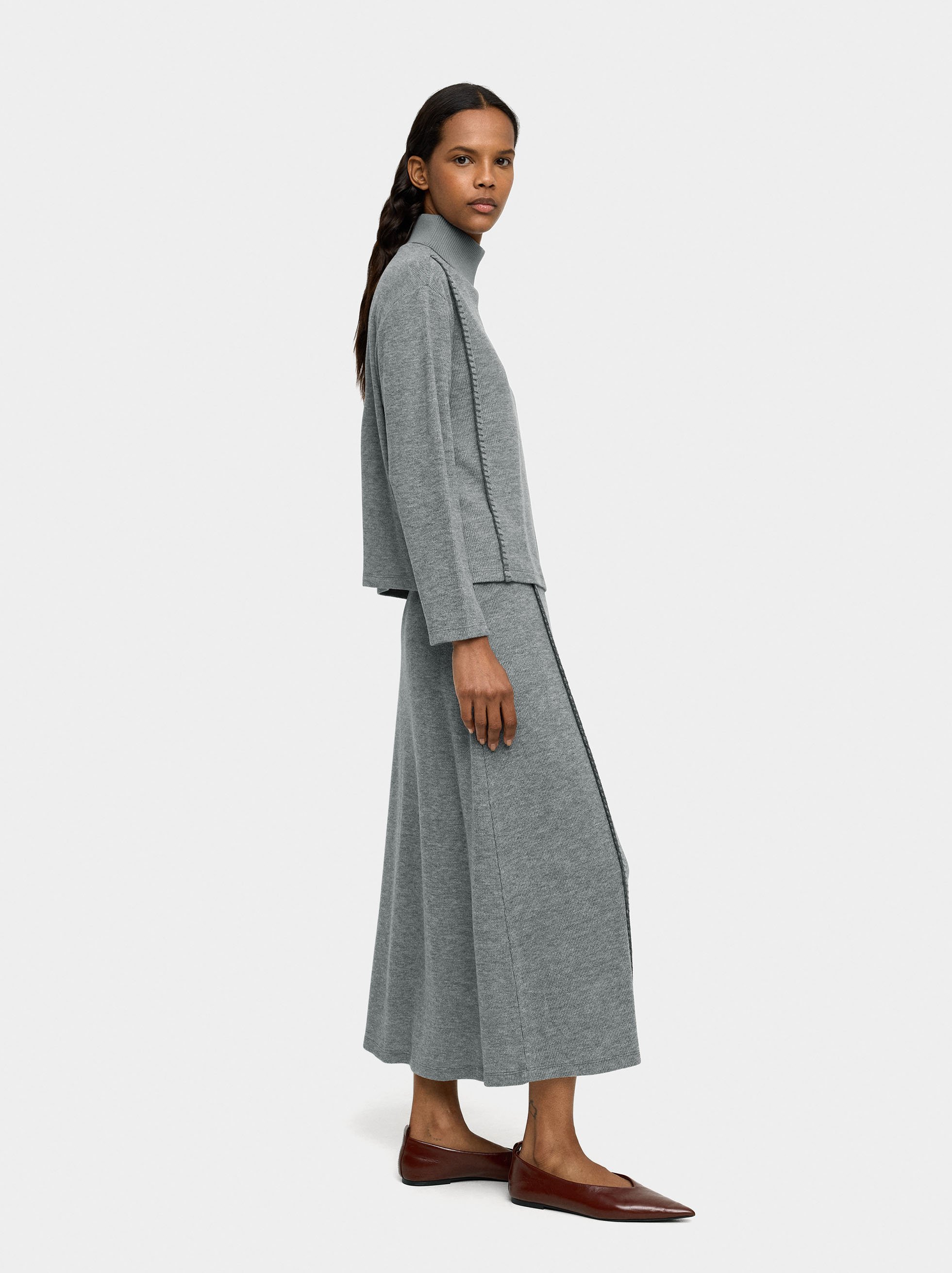 Ribbed sweater with turtleneck image number 1.0