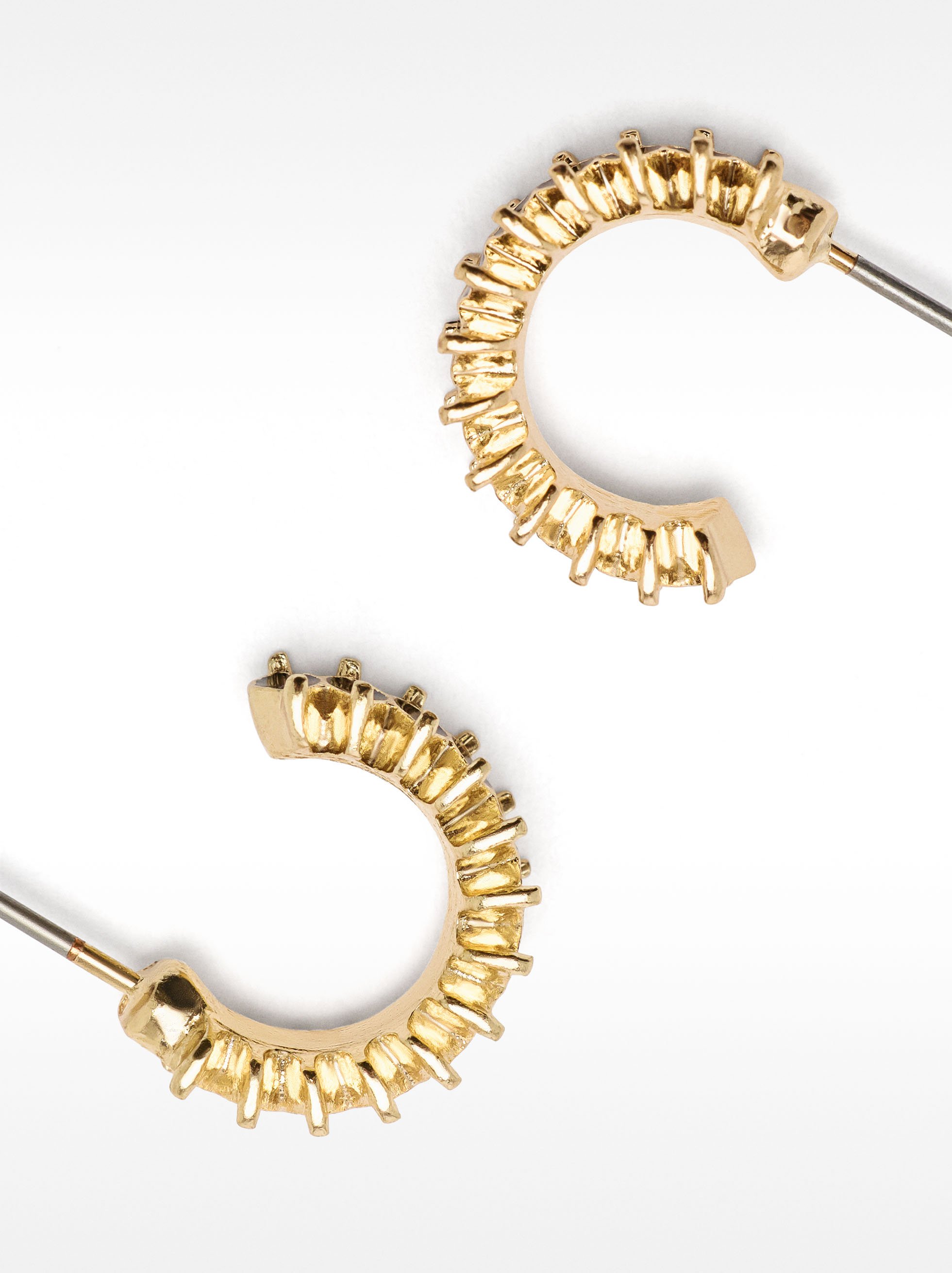 Small irregular hoop earrings image number 2.0