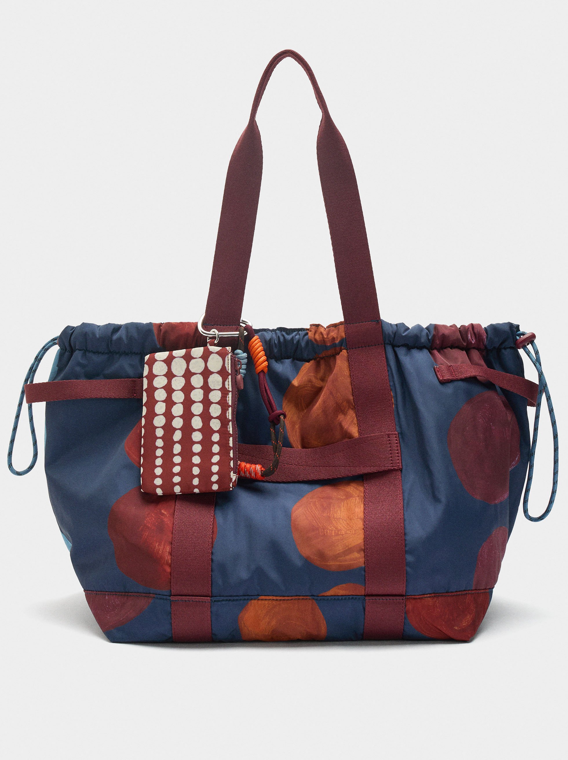 Reversible nylon weekend bag image number 0.0