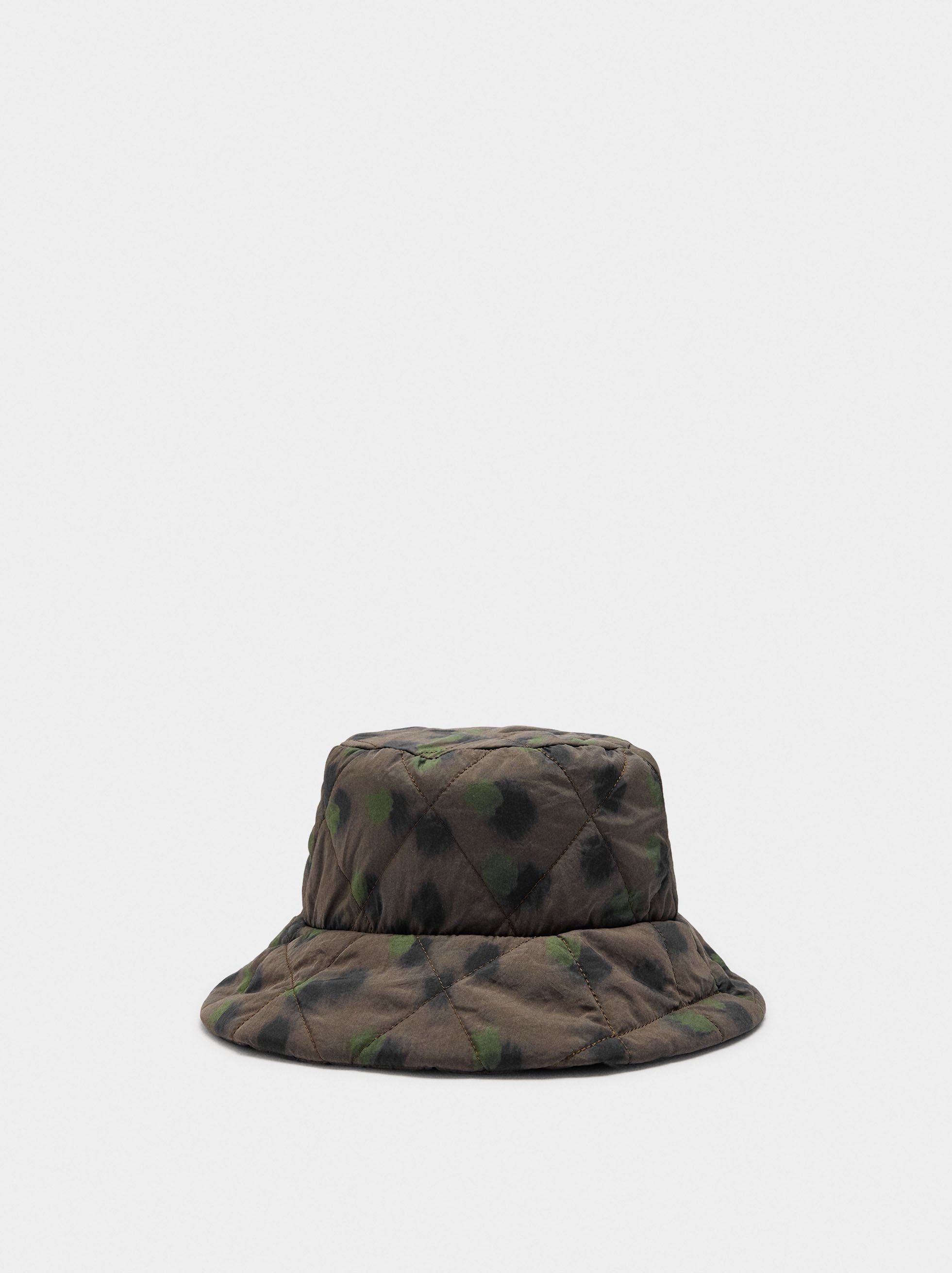 Nylon padded bucket hat image number 0.0