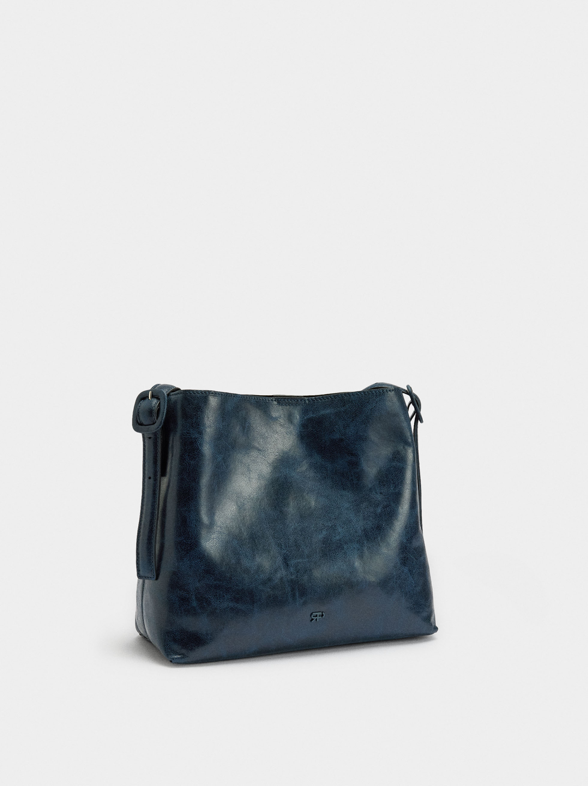 Schultertasche mit Crackle-Effekt image number 2.0