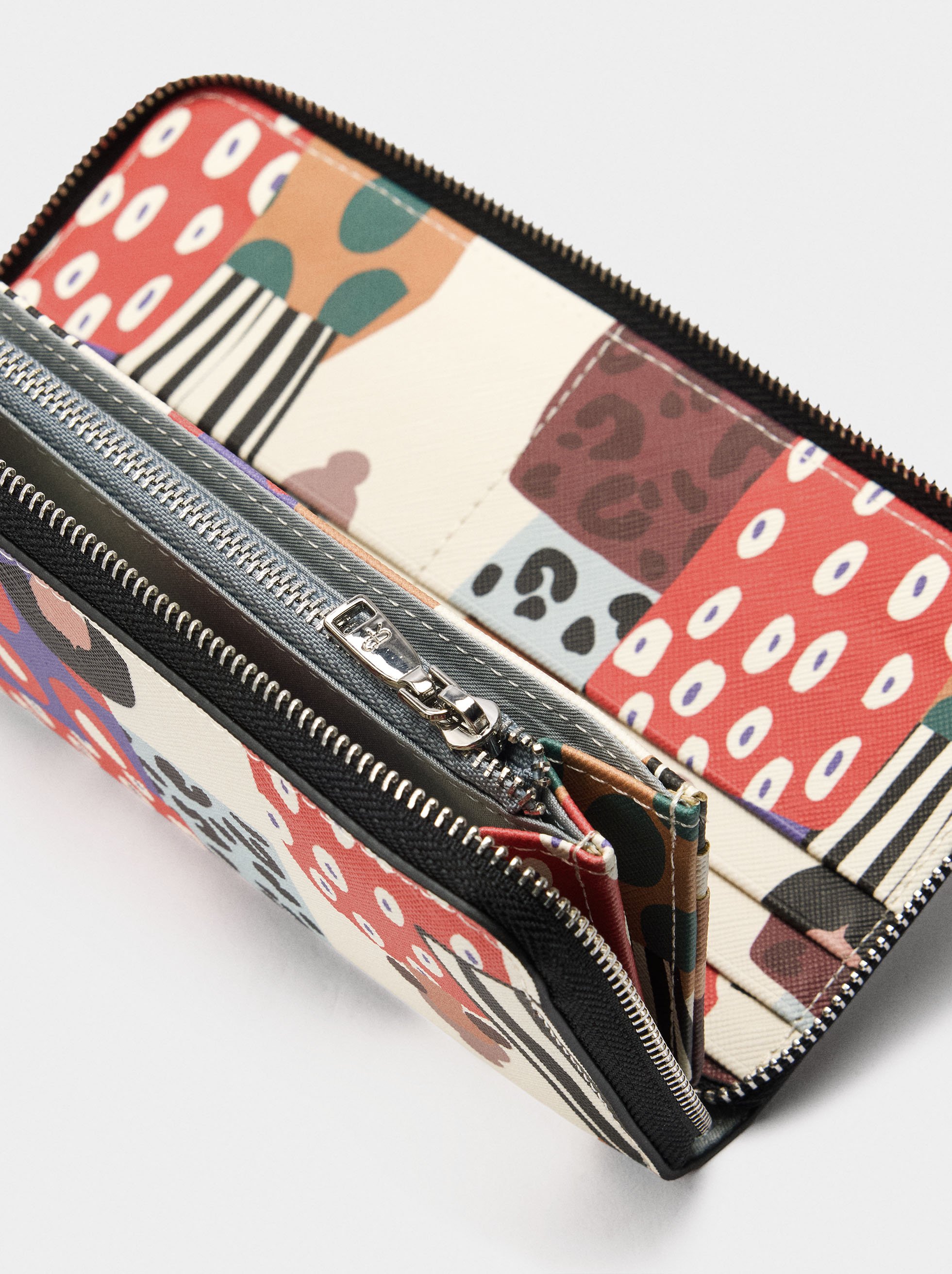 Printed wallet with texture image number 1.0