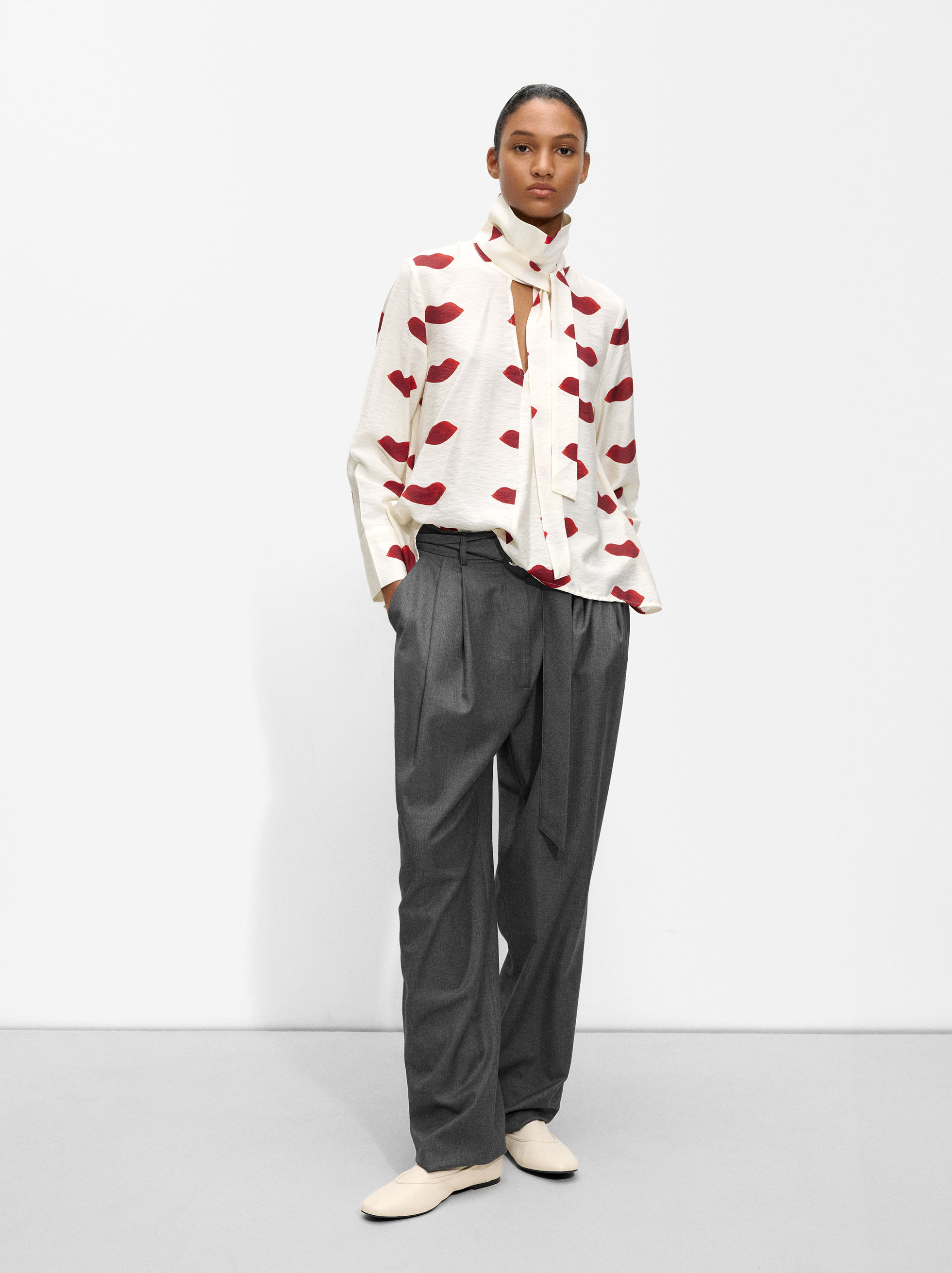 Blouse imprimée en col montant image number 0.0
