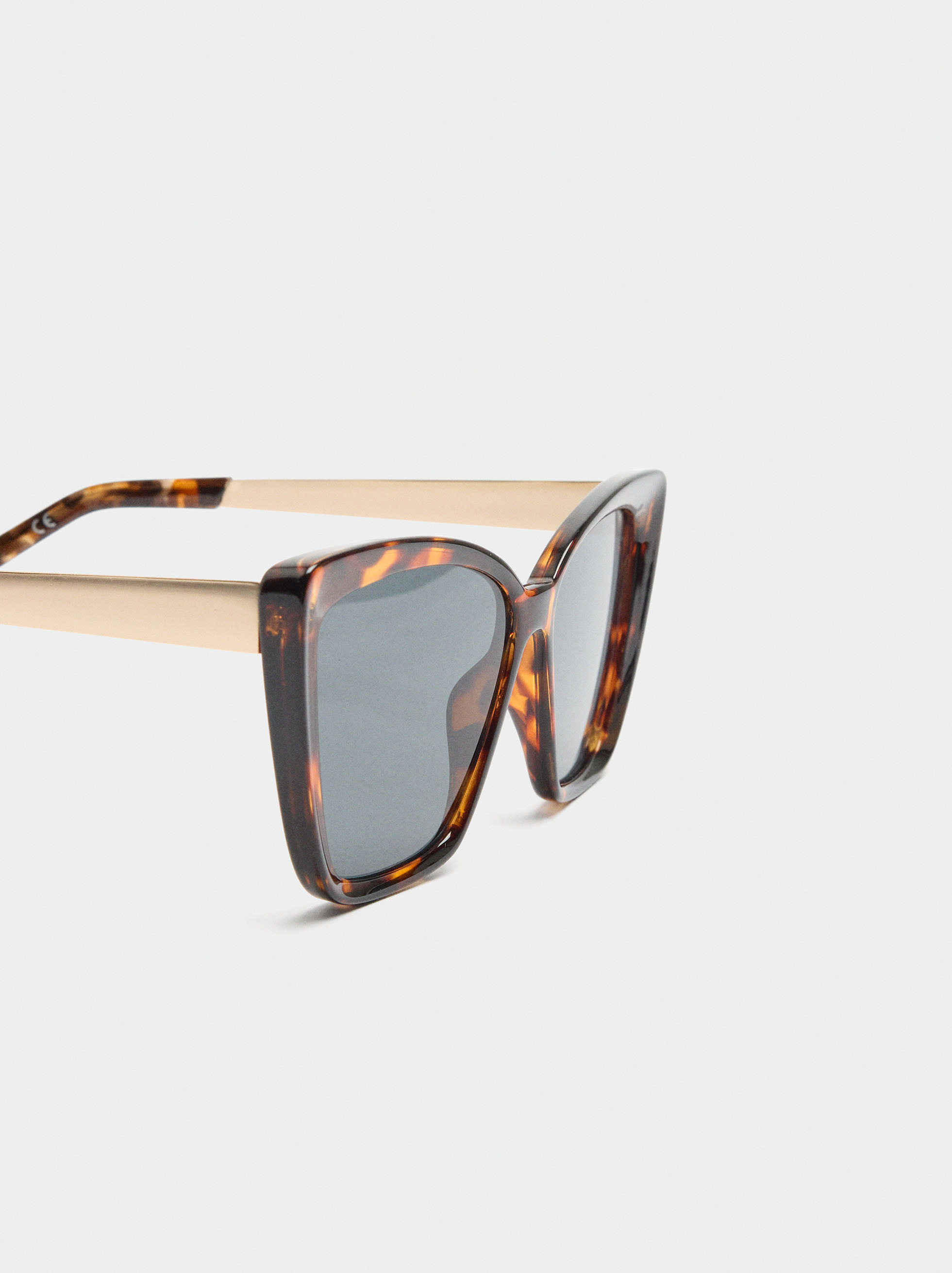Butterfly sunglasses image number 1.0