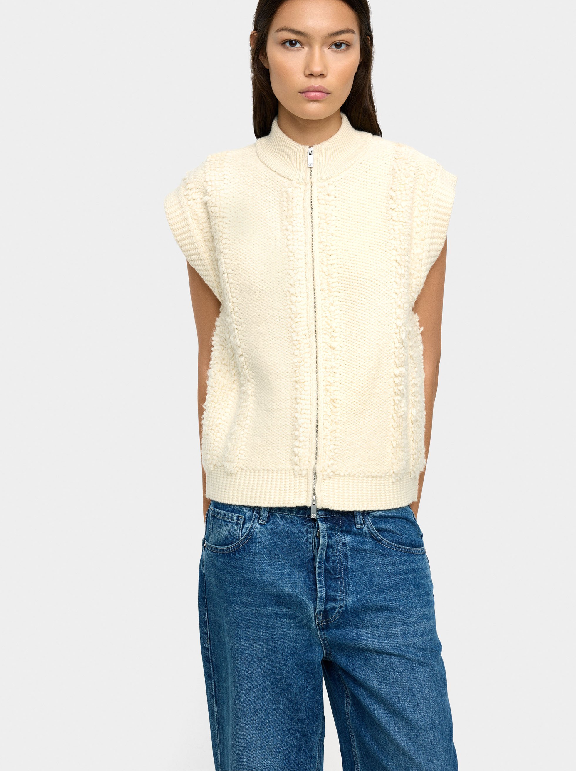 Knit vest with zipper closure image number 3.0