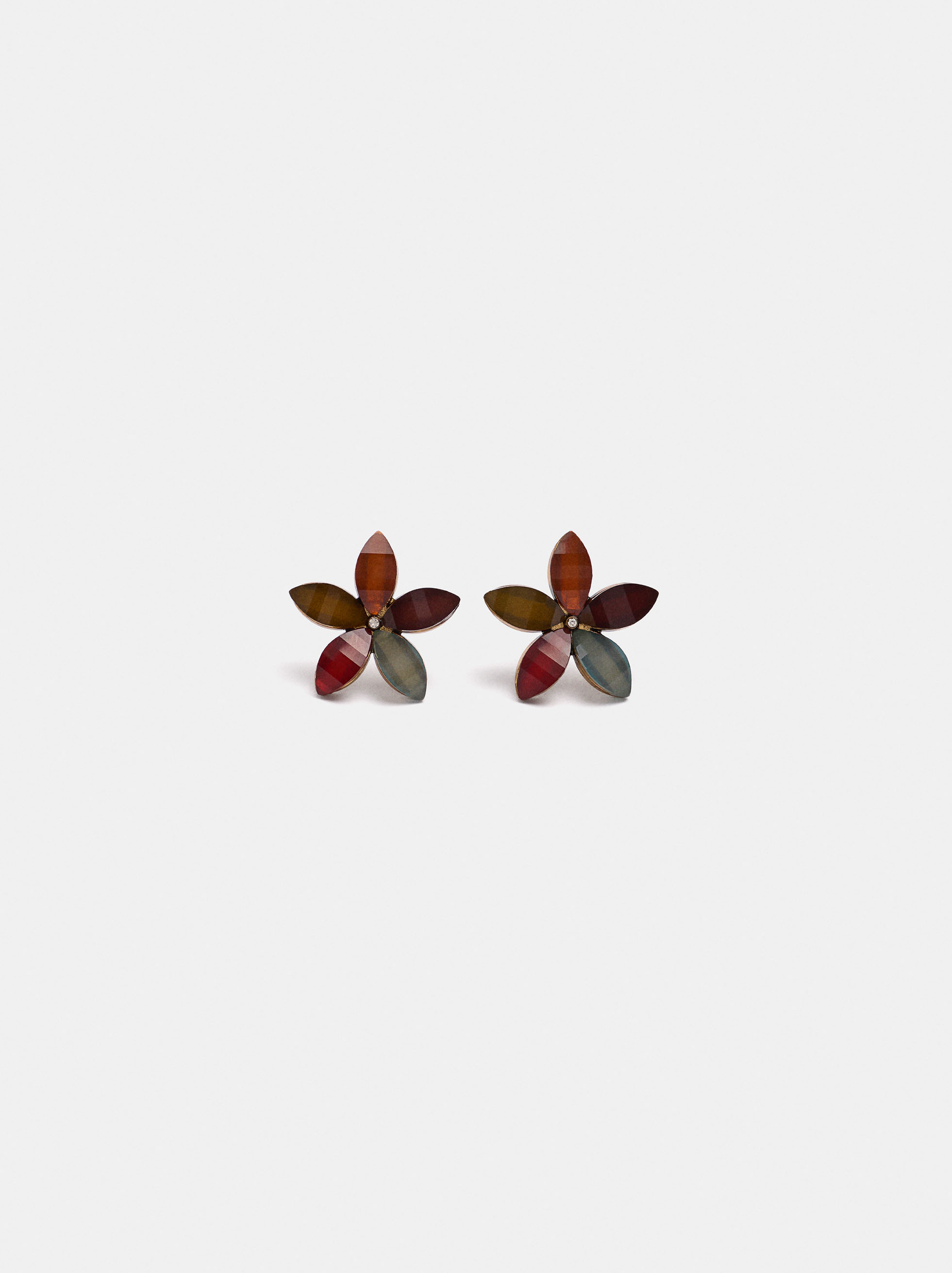 Pendientes con flor multicolor de resina image number 0.0