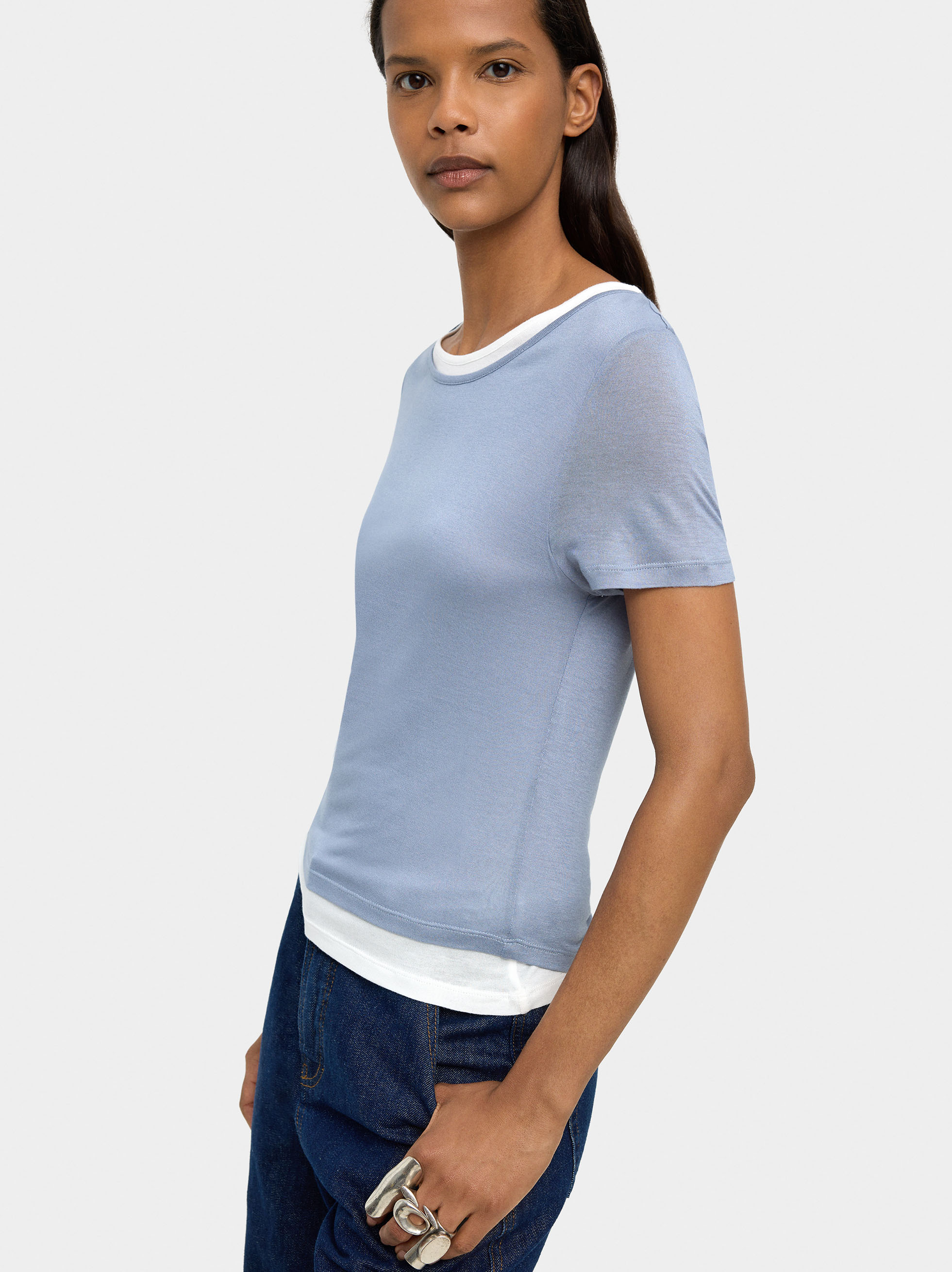 Bicolor T-Shirt image number 1.0