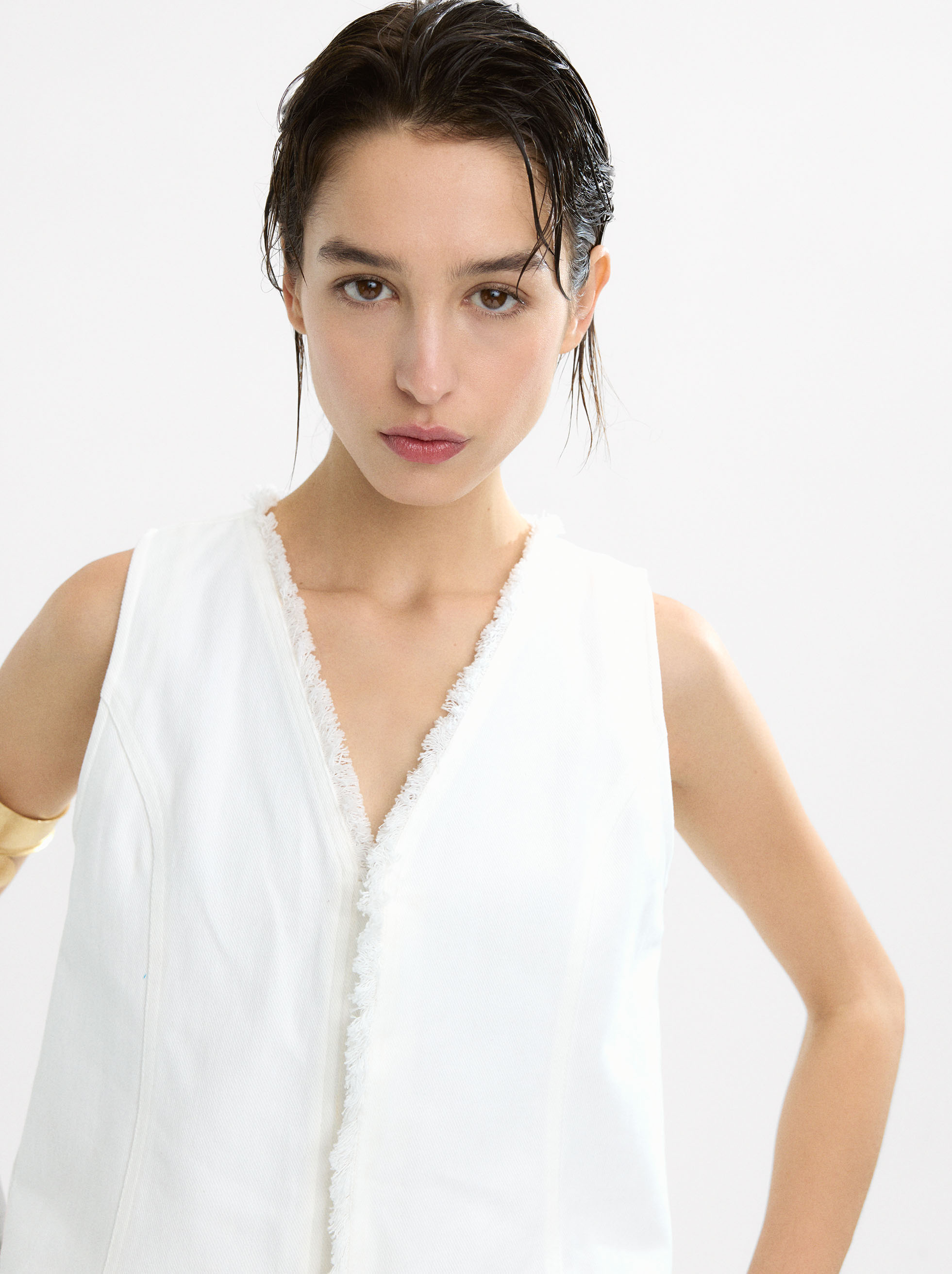 100% cotton vest image number 4.0