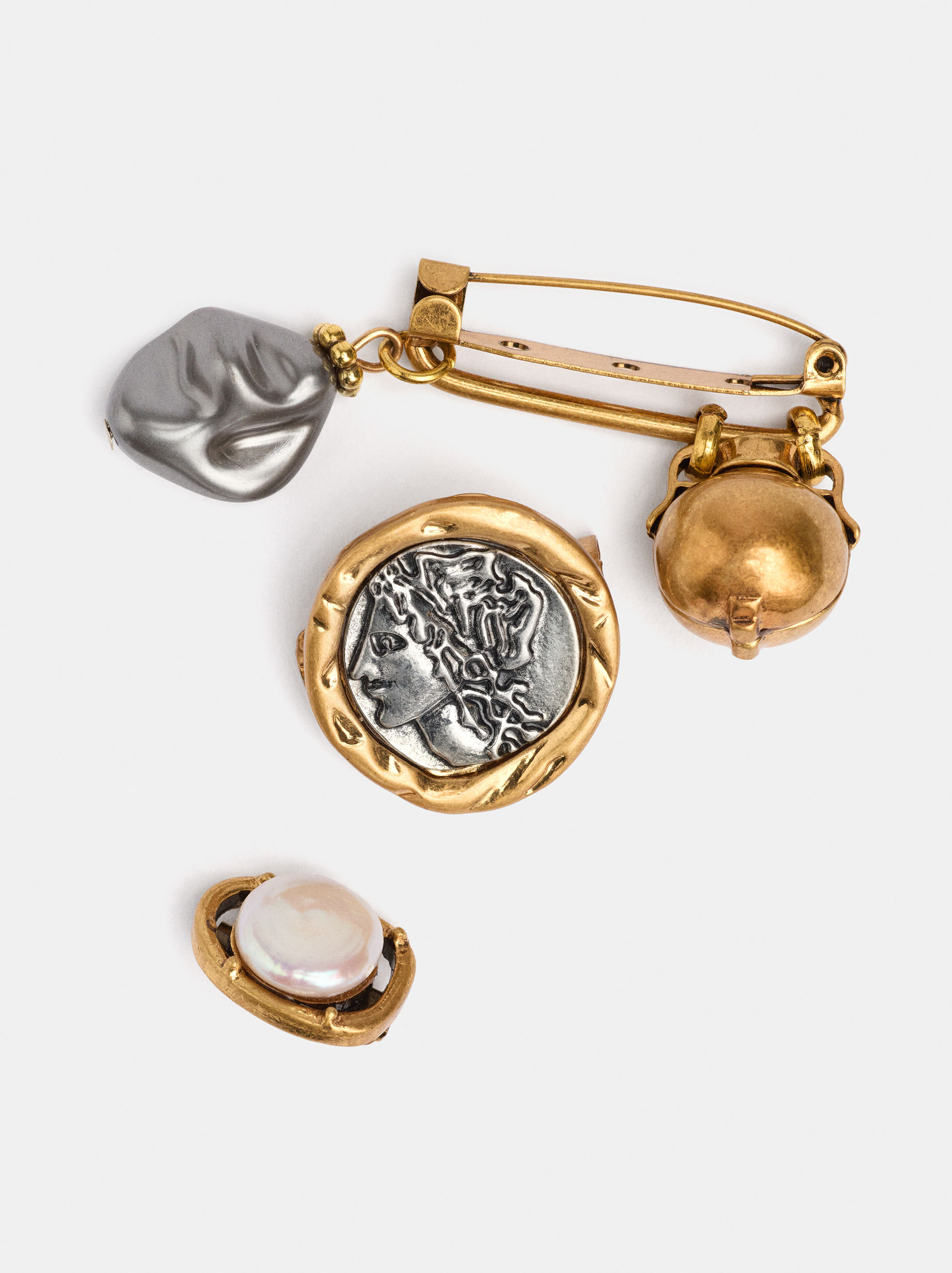 Ensemble d'&eacute;pingles avec perle d'eau douce et pi&egrave;ce de monnaie image number 1.0