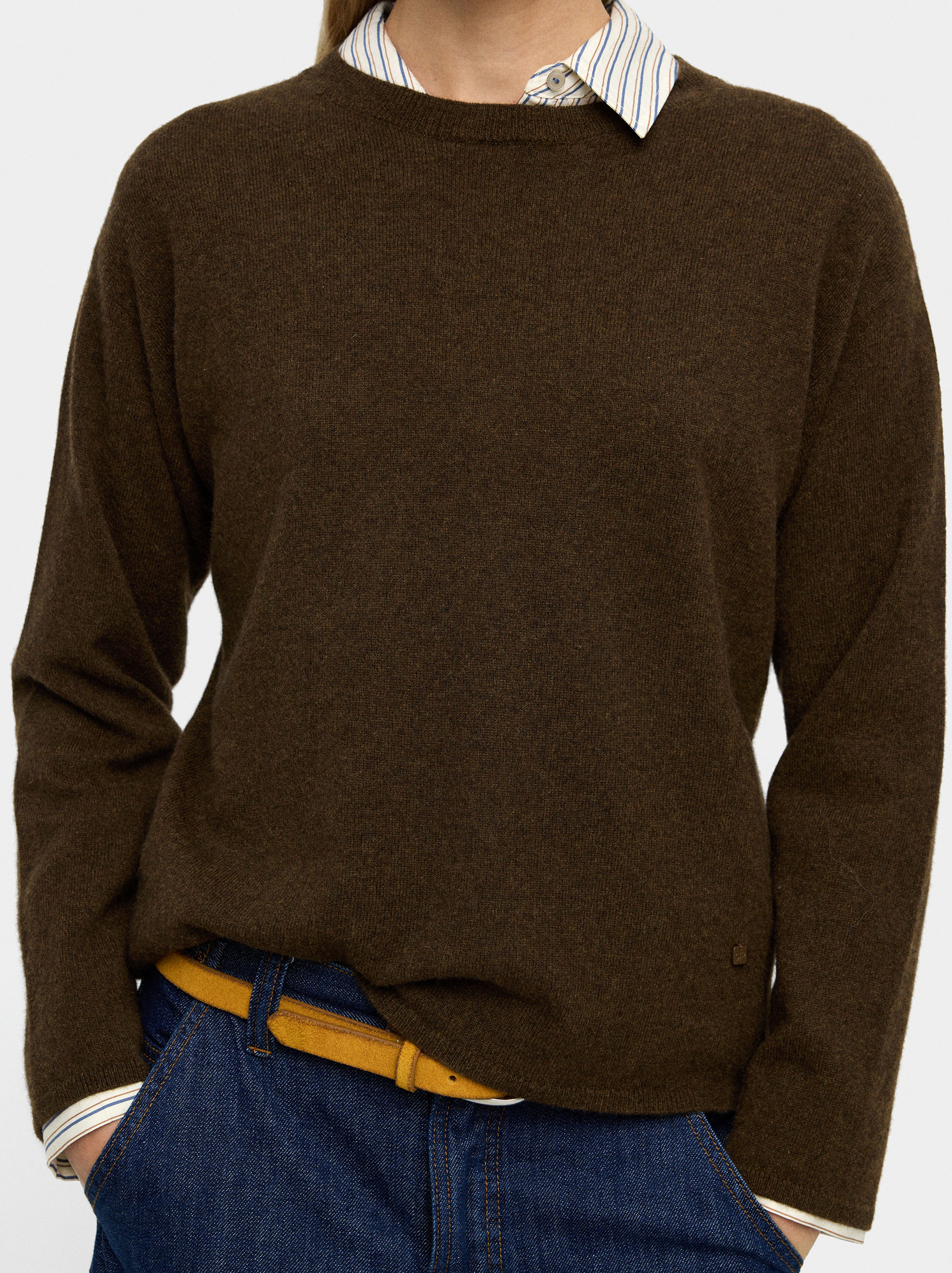 100% cashmere sweater image number 2.0