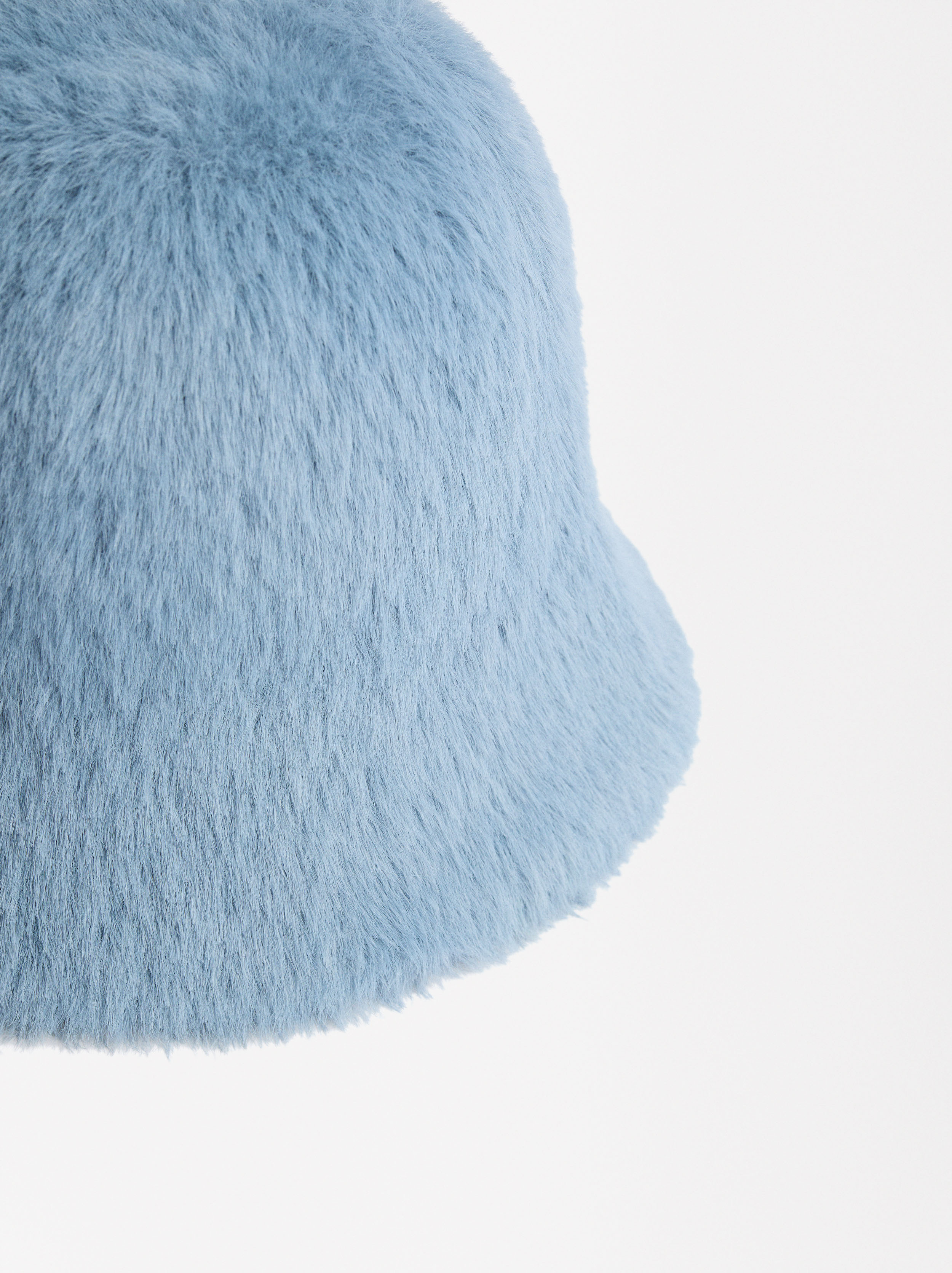 Faux fur bucket hat image number 1.0