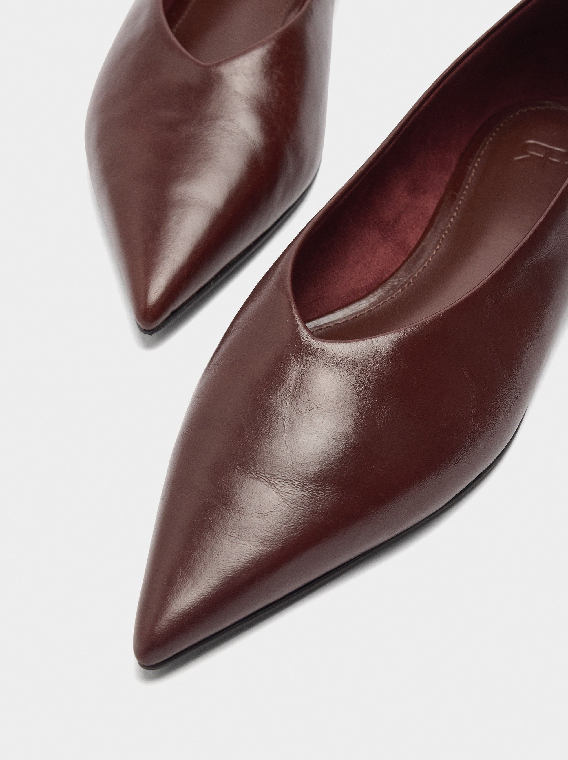 Leather ballet flats image number 4.0