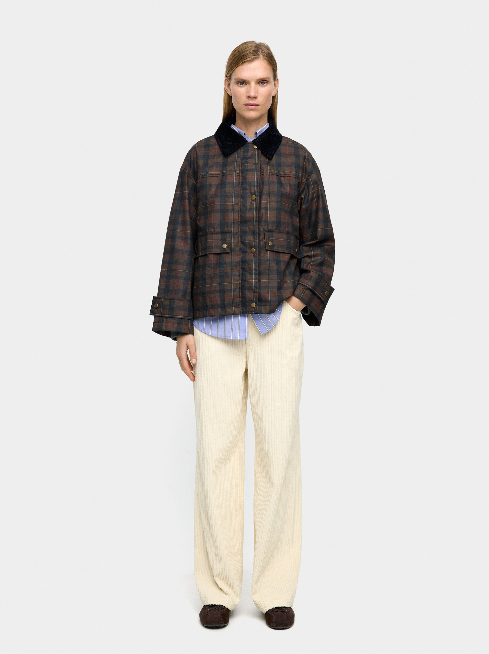 Jacket with squares and contrast collar image number 5.0