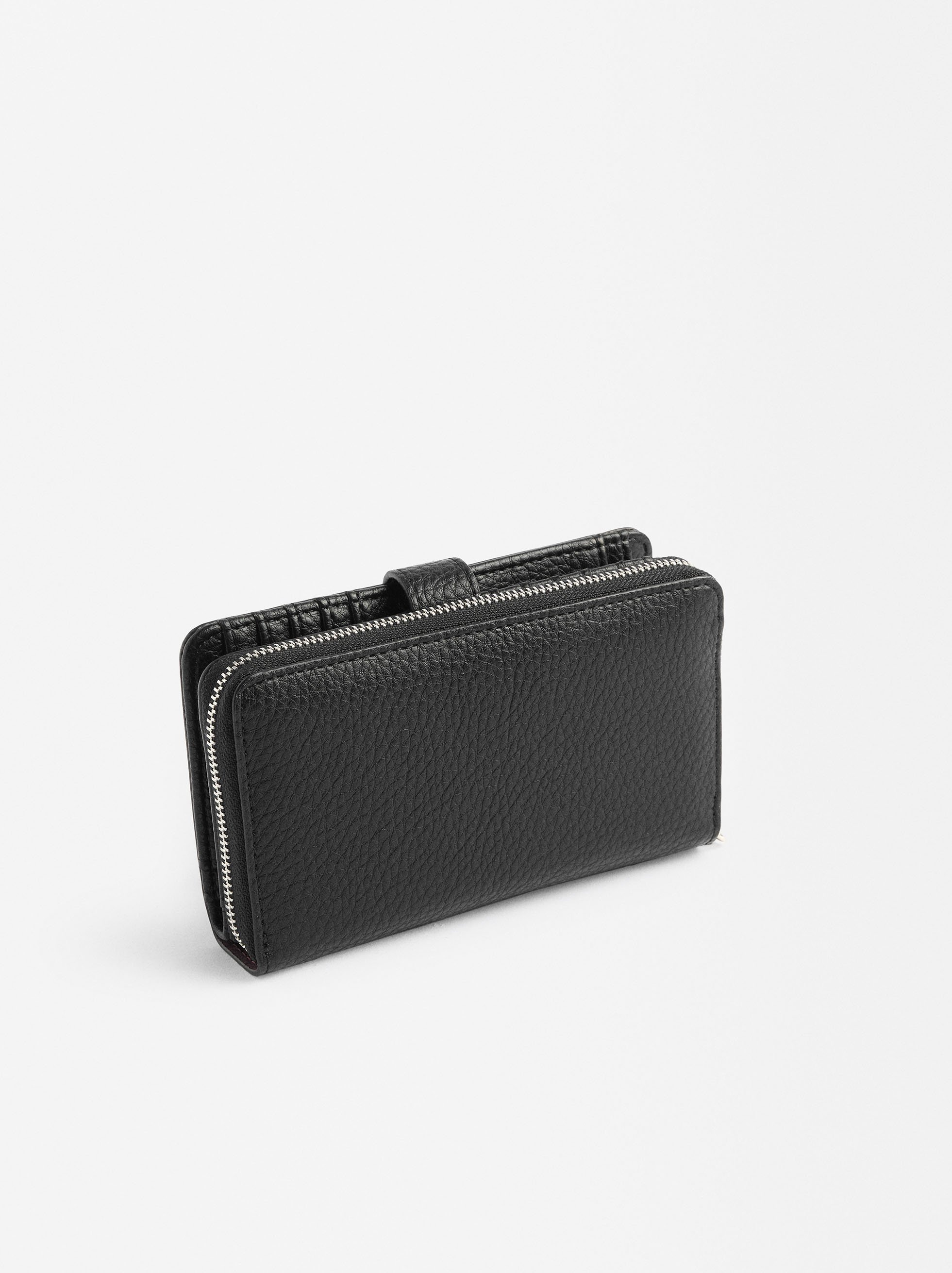 Textured wallet image number 3.0