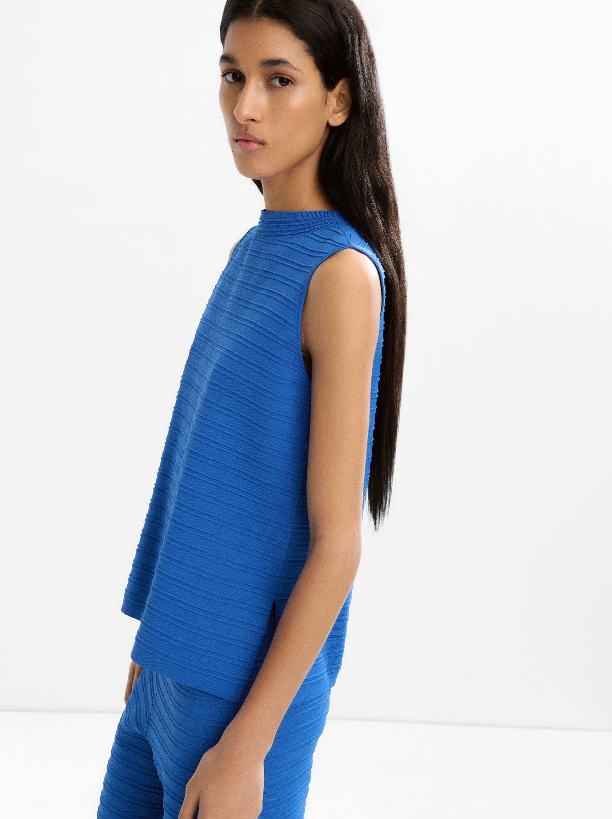 Top in maglia rigata image number 2.0