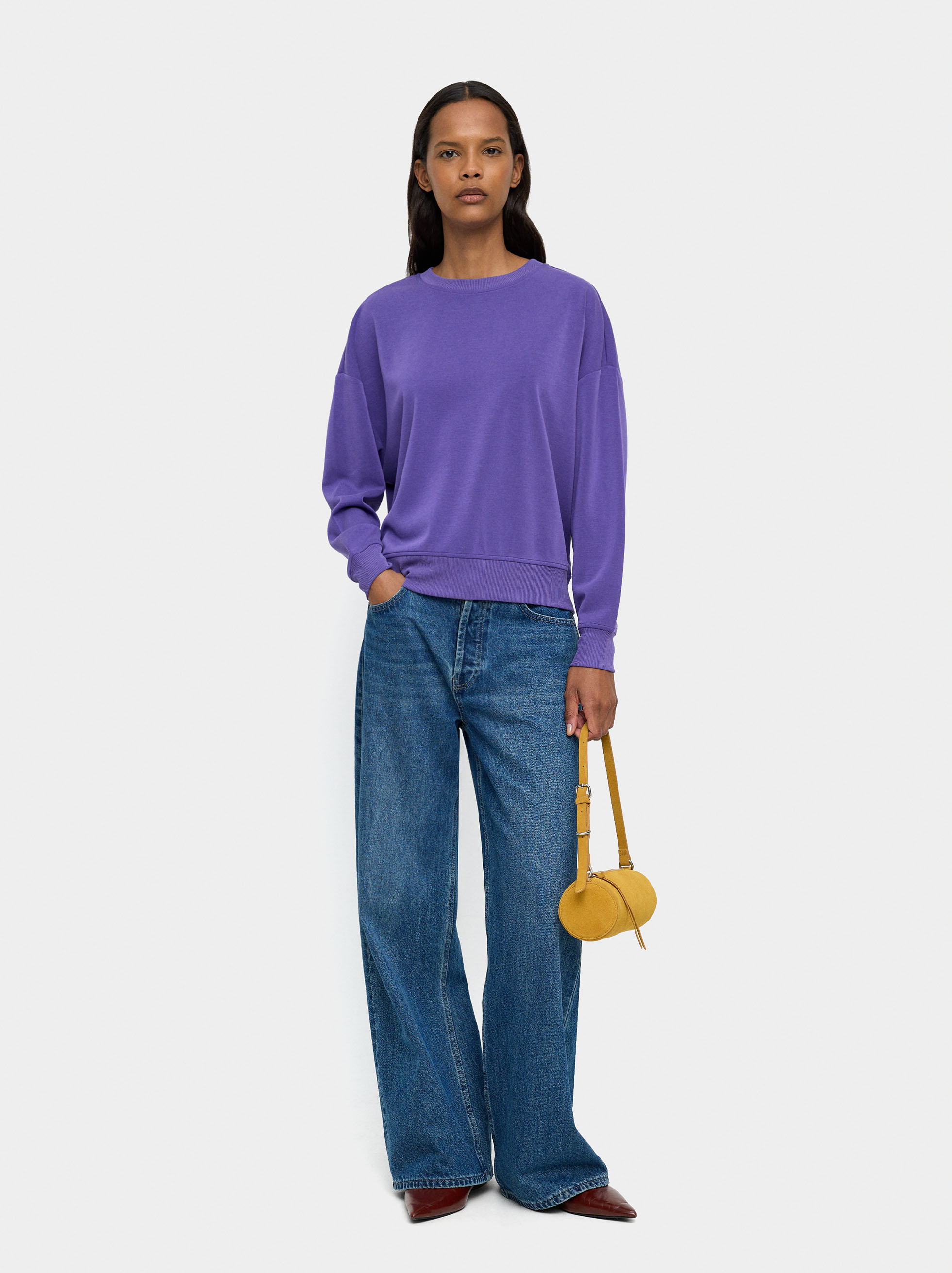 Basic sweatshirt image number 0.0