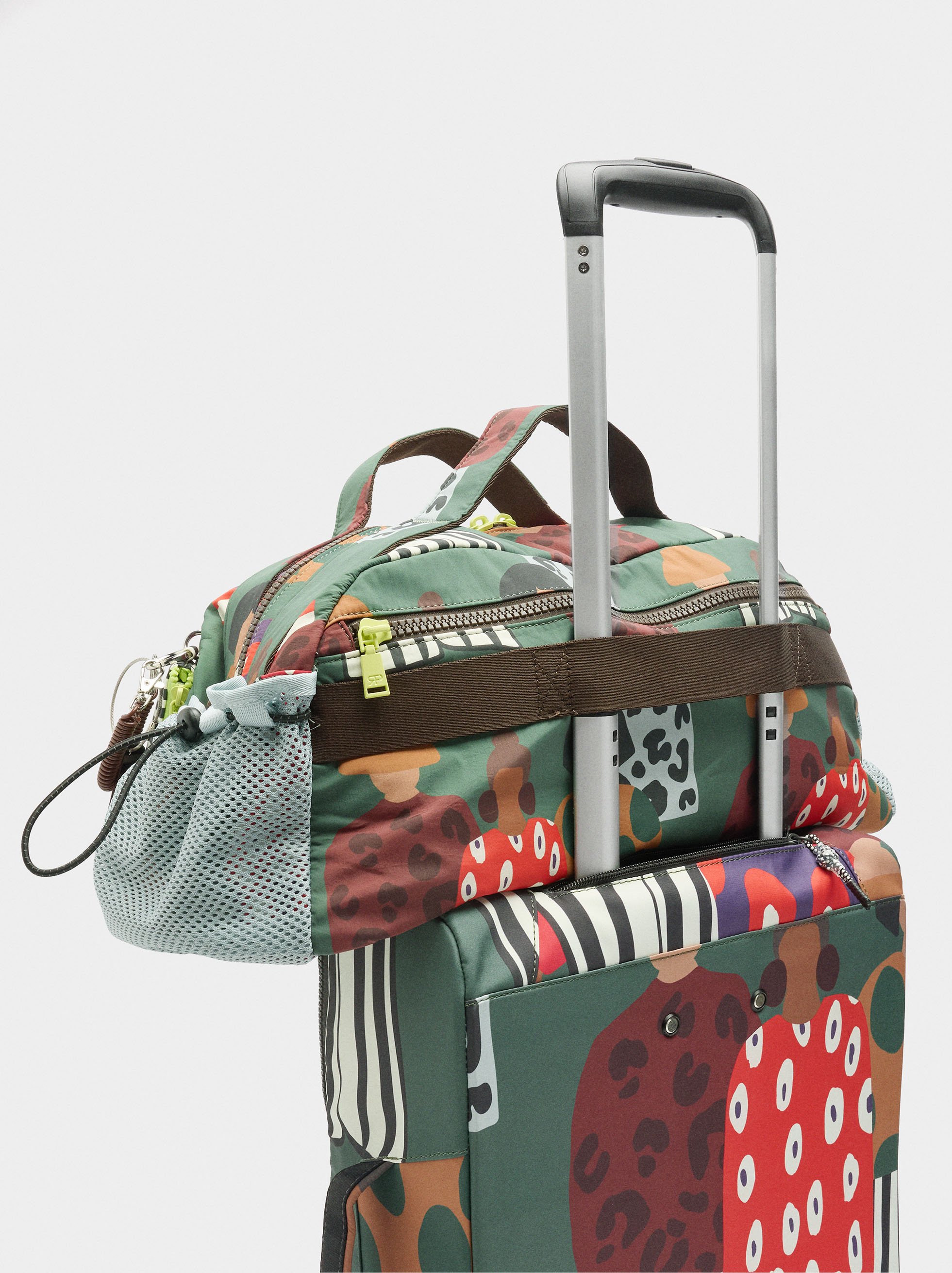 Travel suitcase with printed nylon image number 4.0