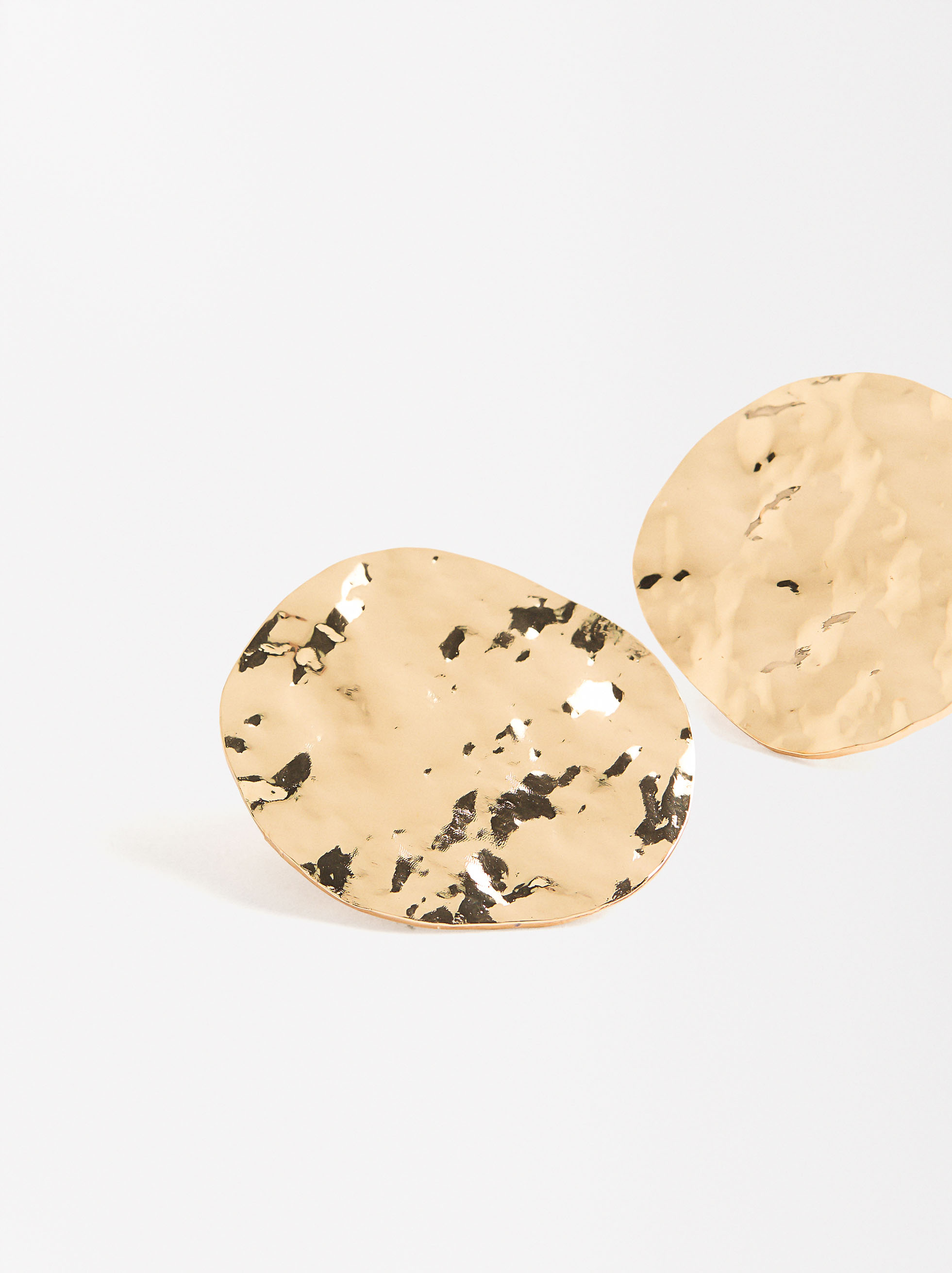 Round hammered effect earrings, Golden, hi-res
