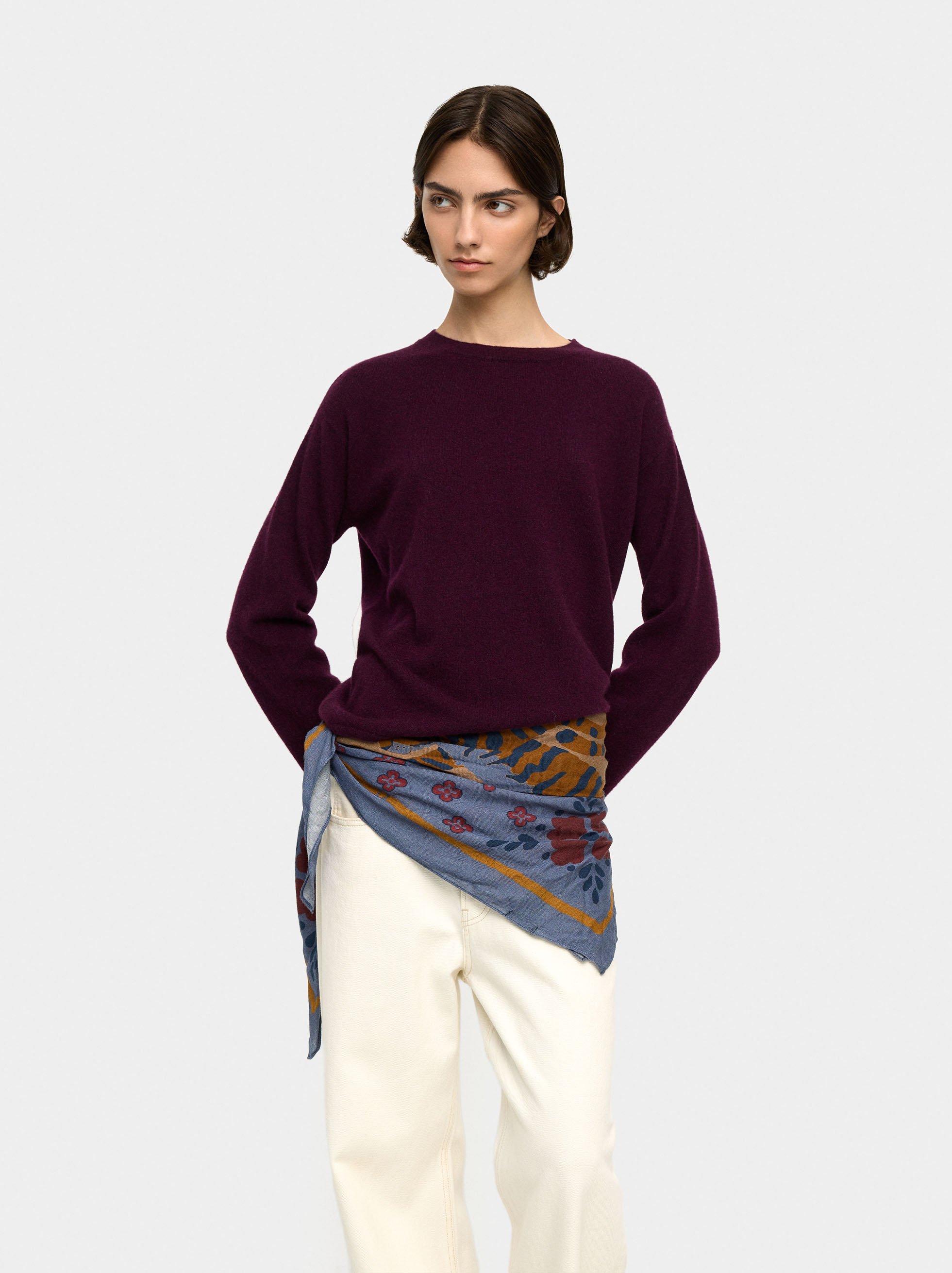 Square printed scarf with wool blend image number 1.0