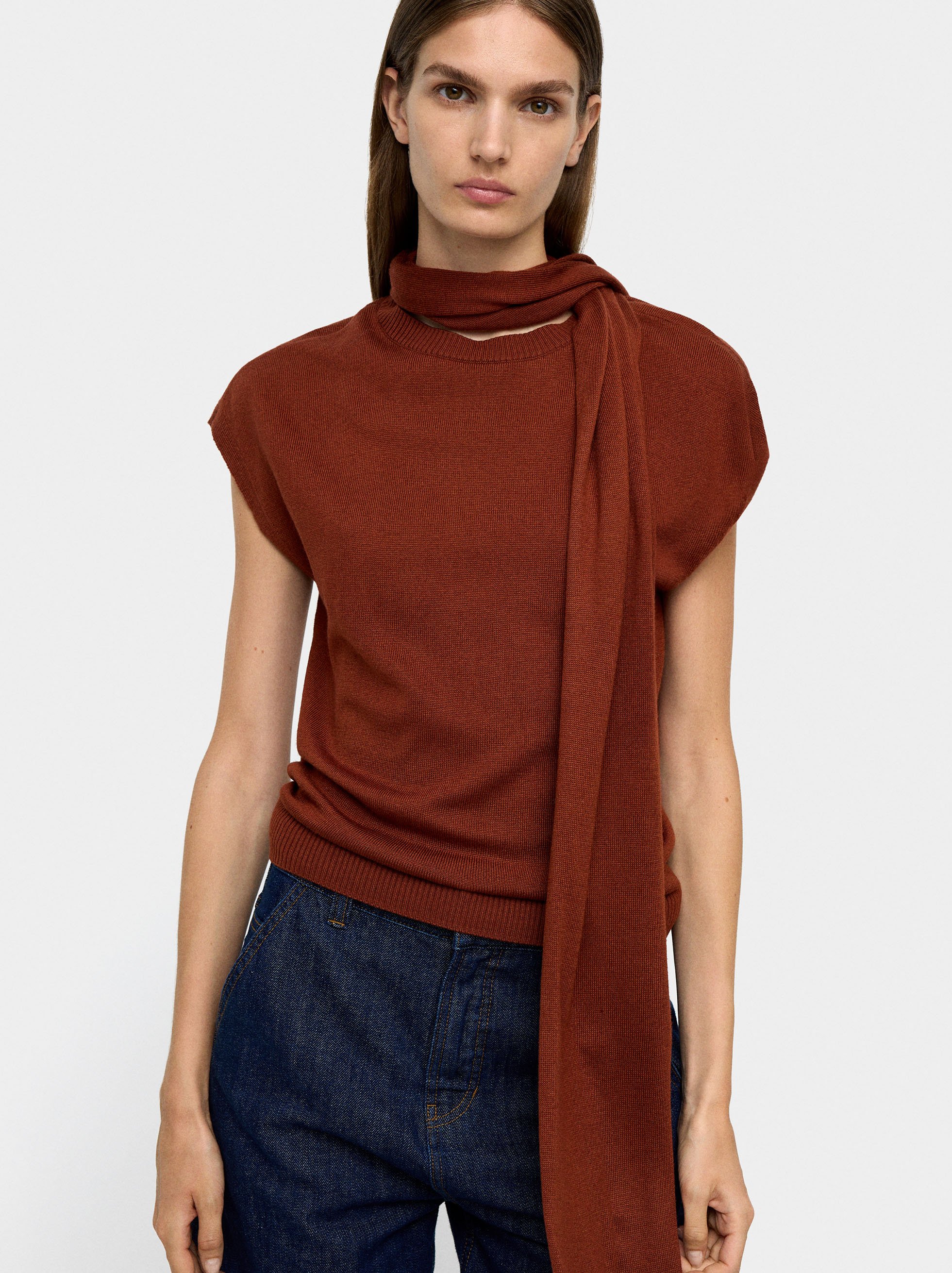 Gilet in maglia con foulard image number 0.0