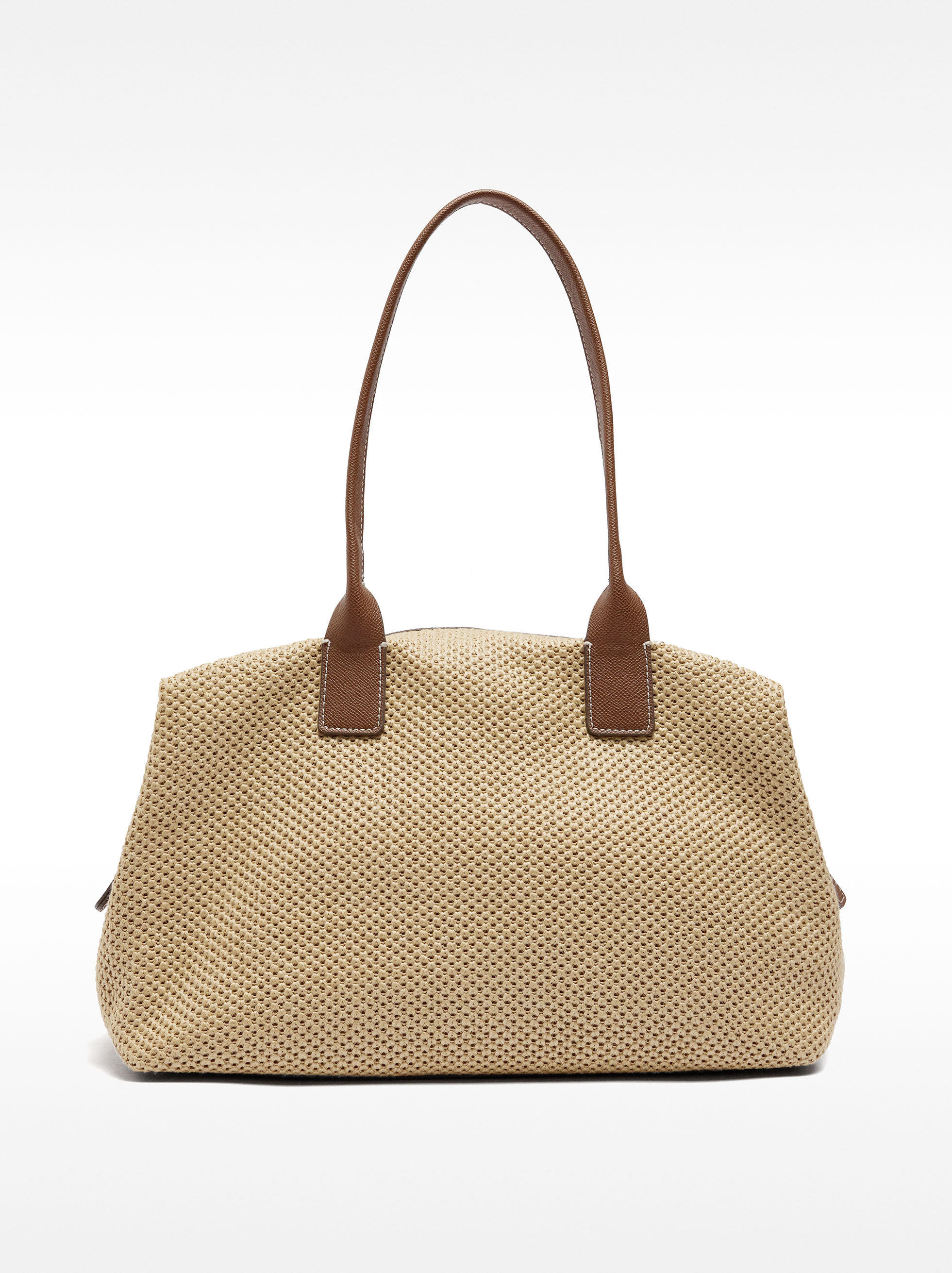 Bolso shopper de rafia con bandolera image number 0.0