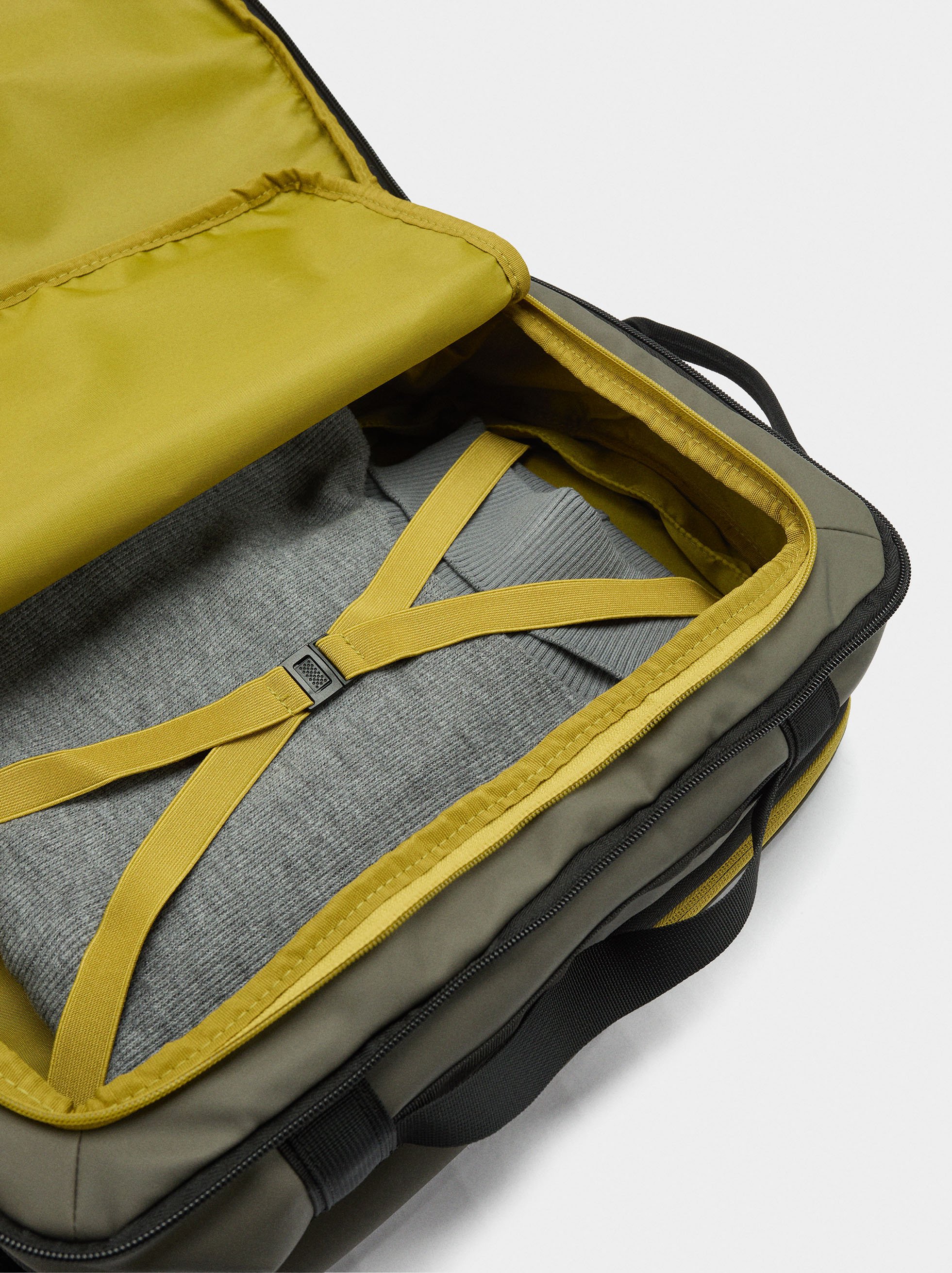 Sac à dos cabine lisse avec contraste image number 6.0