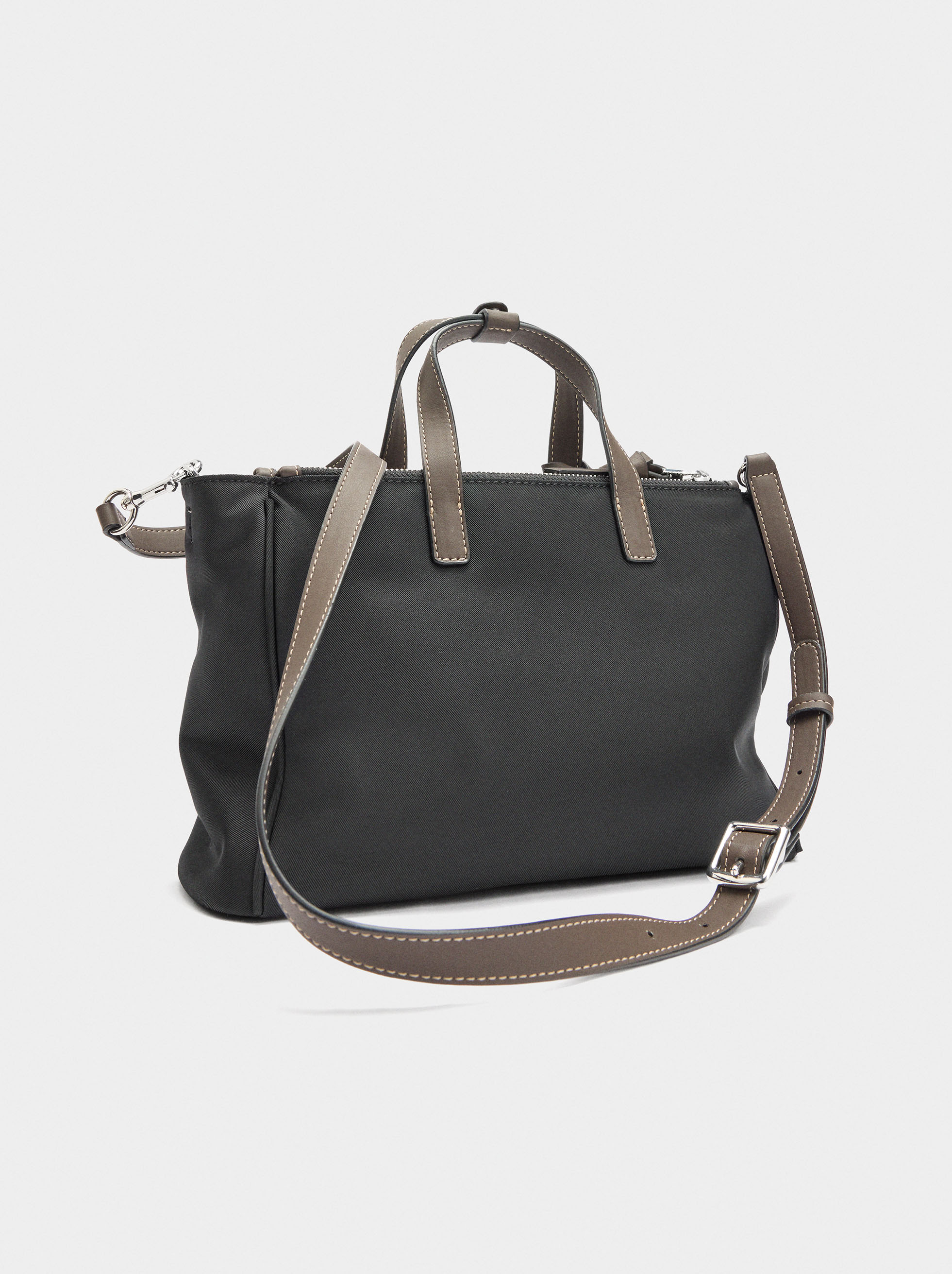 Sac cabas de nylon avec bandoulière image number 3.0