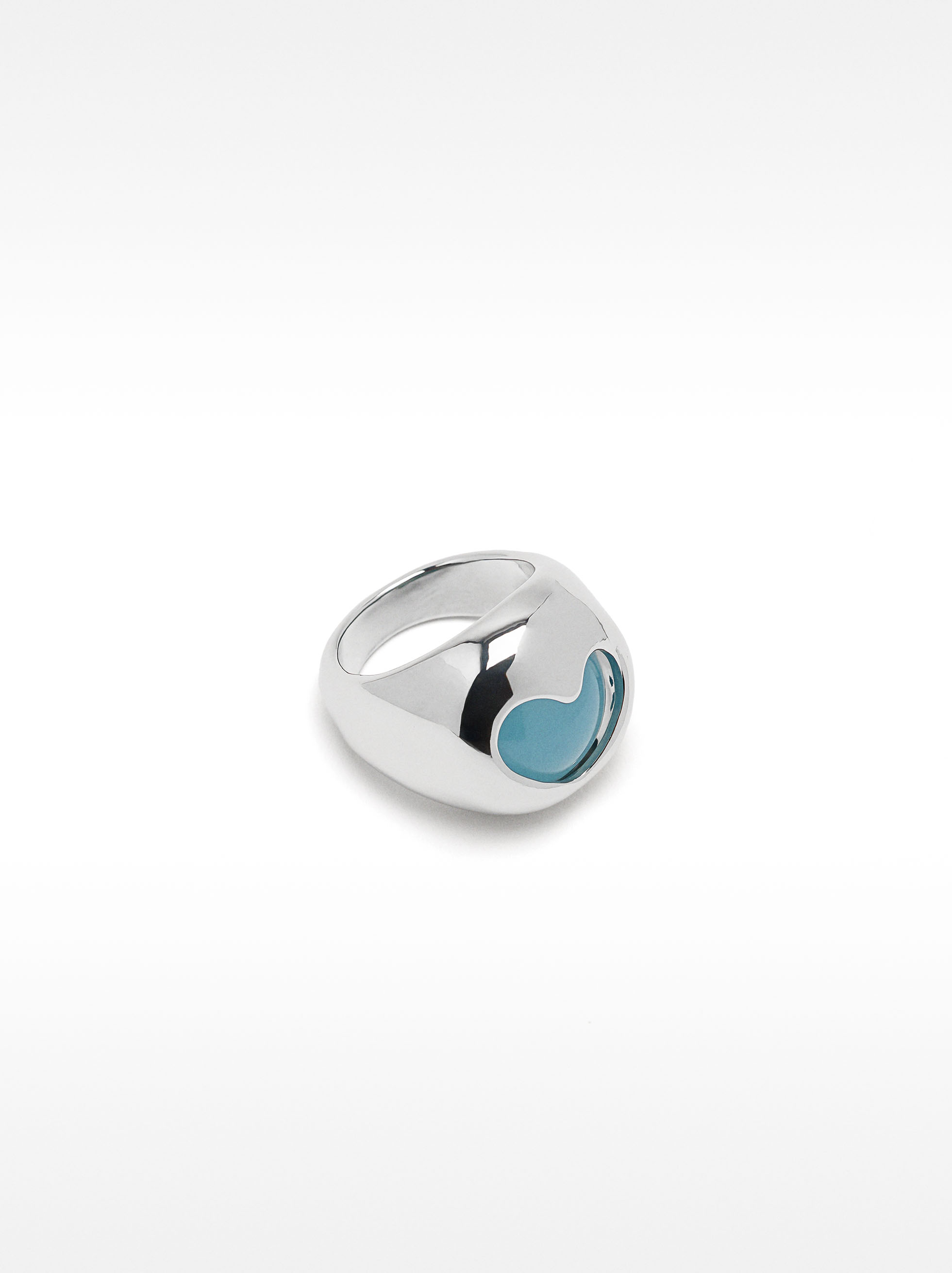 Anello arrotondato a cuore image number 2.0