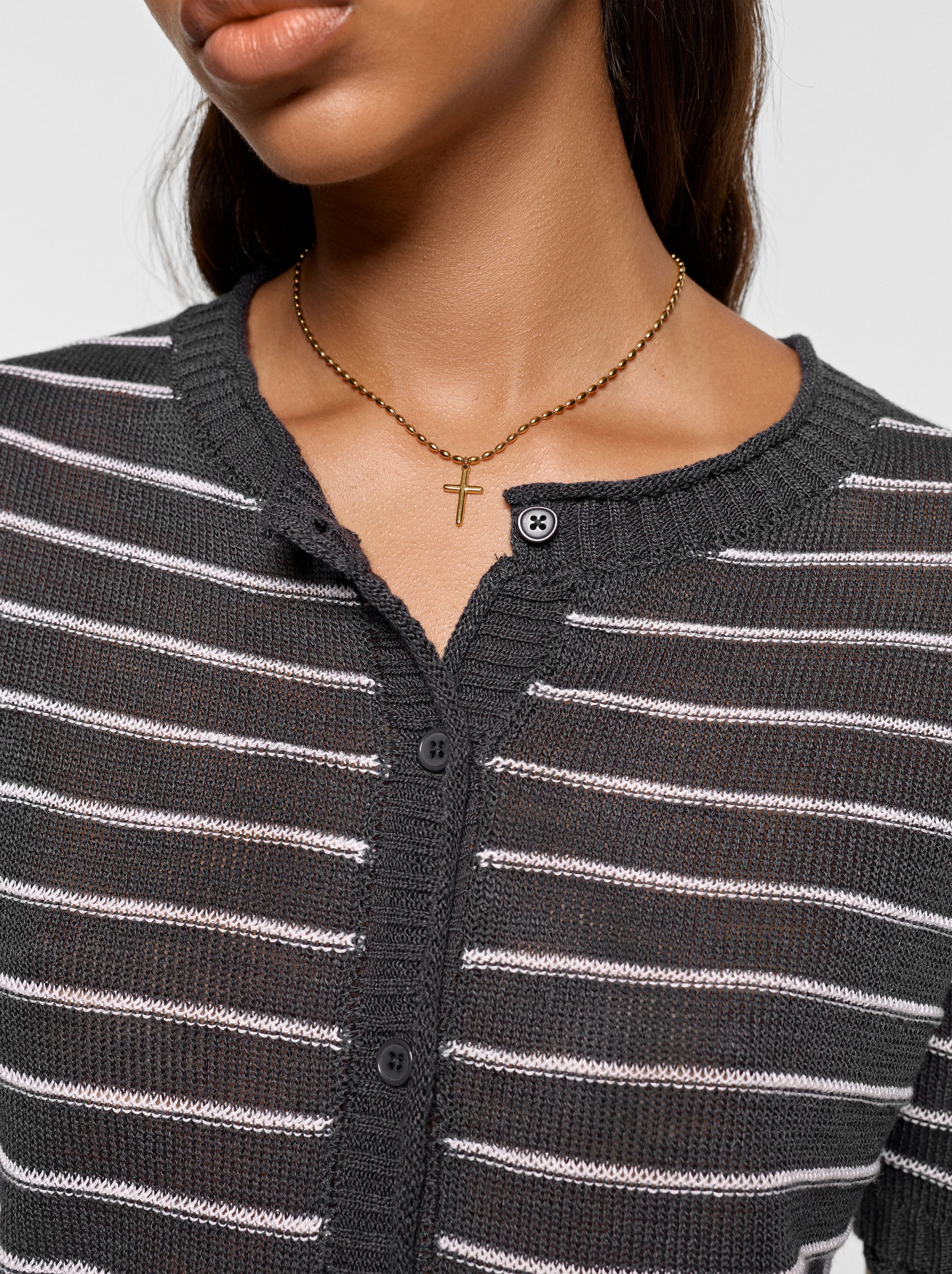 Collier avec pendentif de croix - acier inoxydable image number 1.0