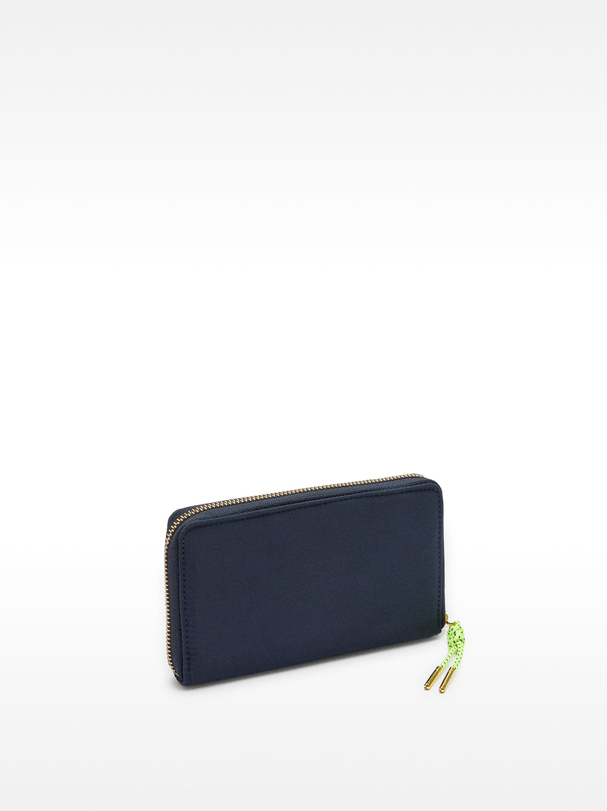 Nylon wallet with zipper image number 2.0