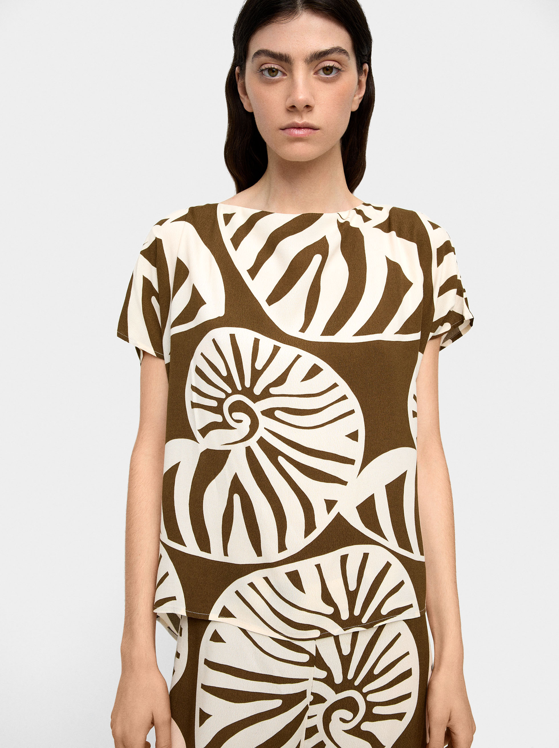 Blusa estampada image number 1.0