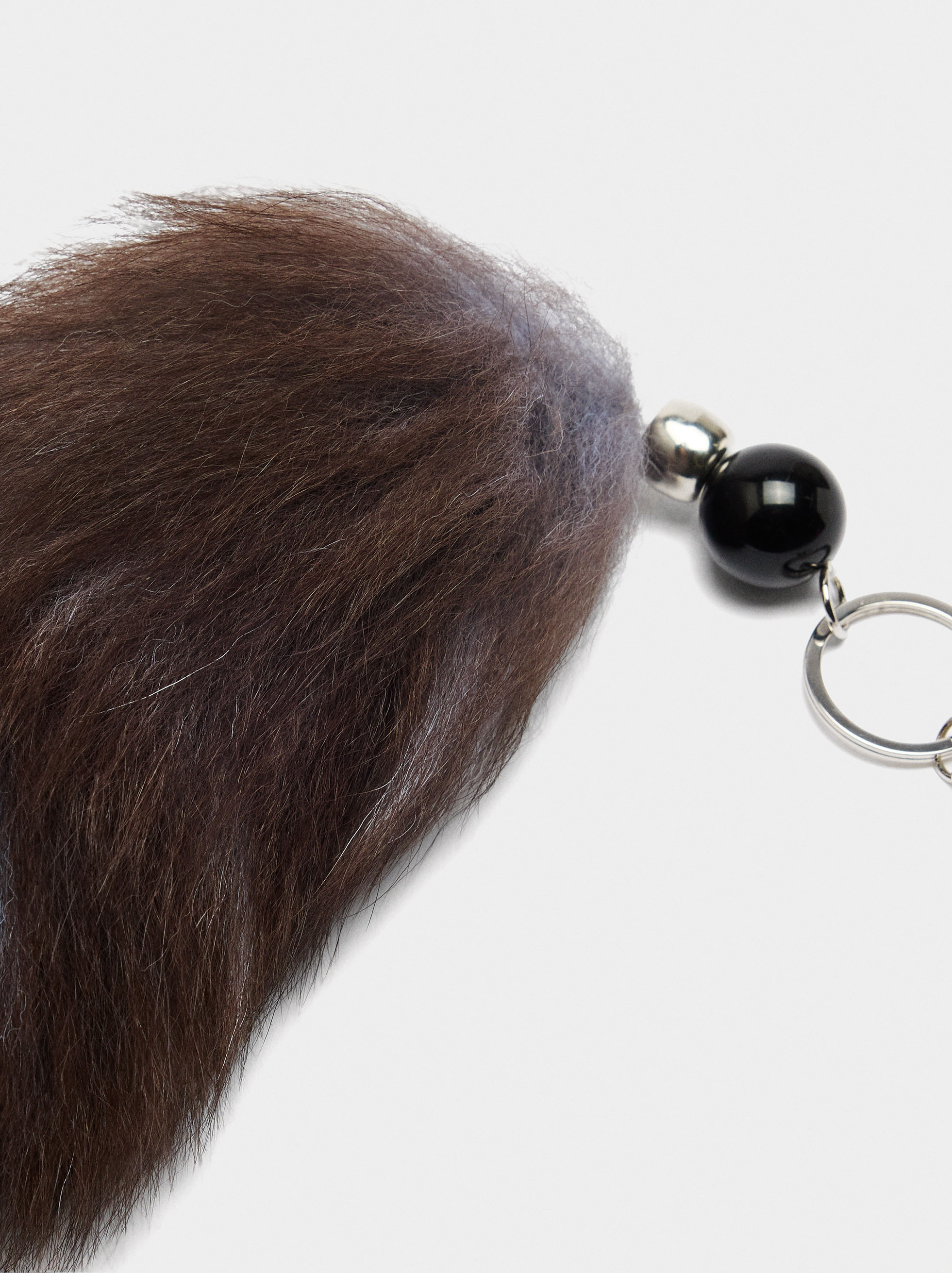 Keychain charm with fur effect image number 1.0