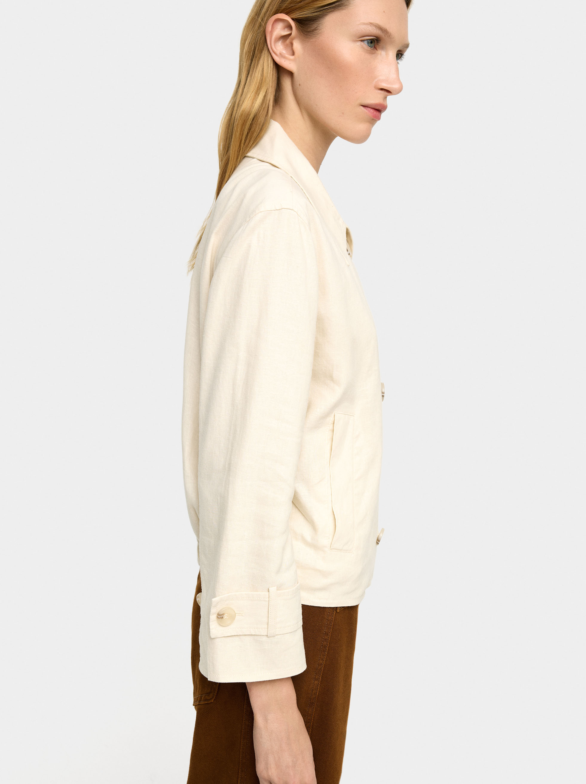 Short trench coat with linen blend image number 2.0