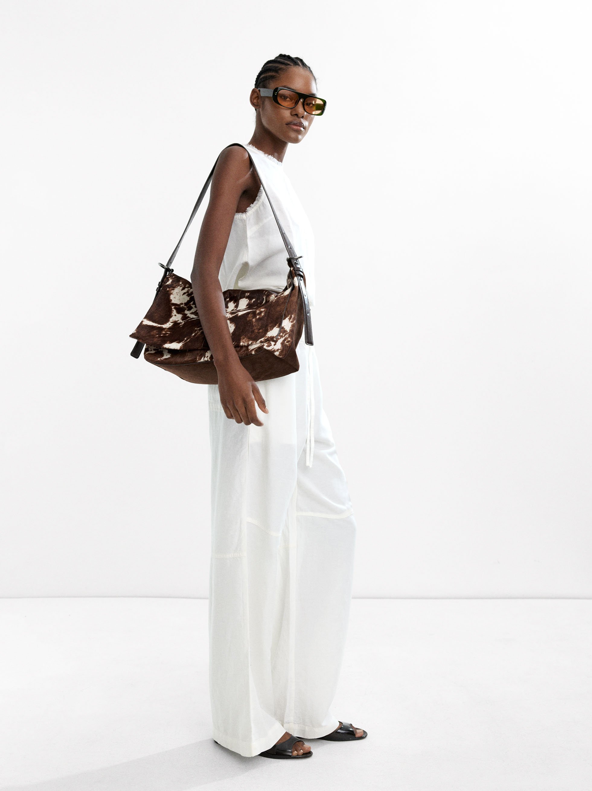 Trousers in a linen and lyocell blend image number 0.0