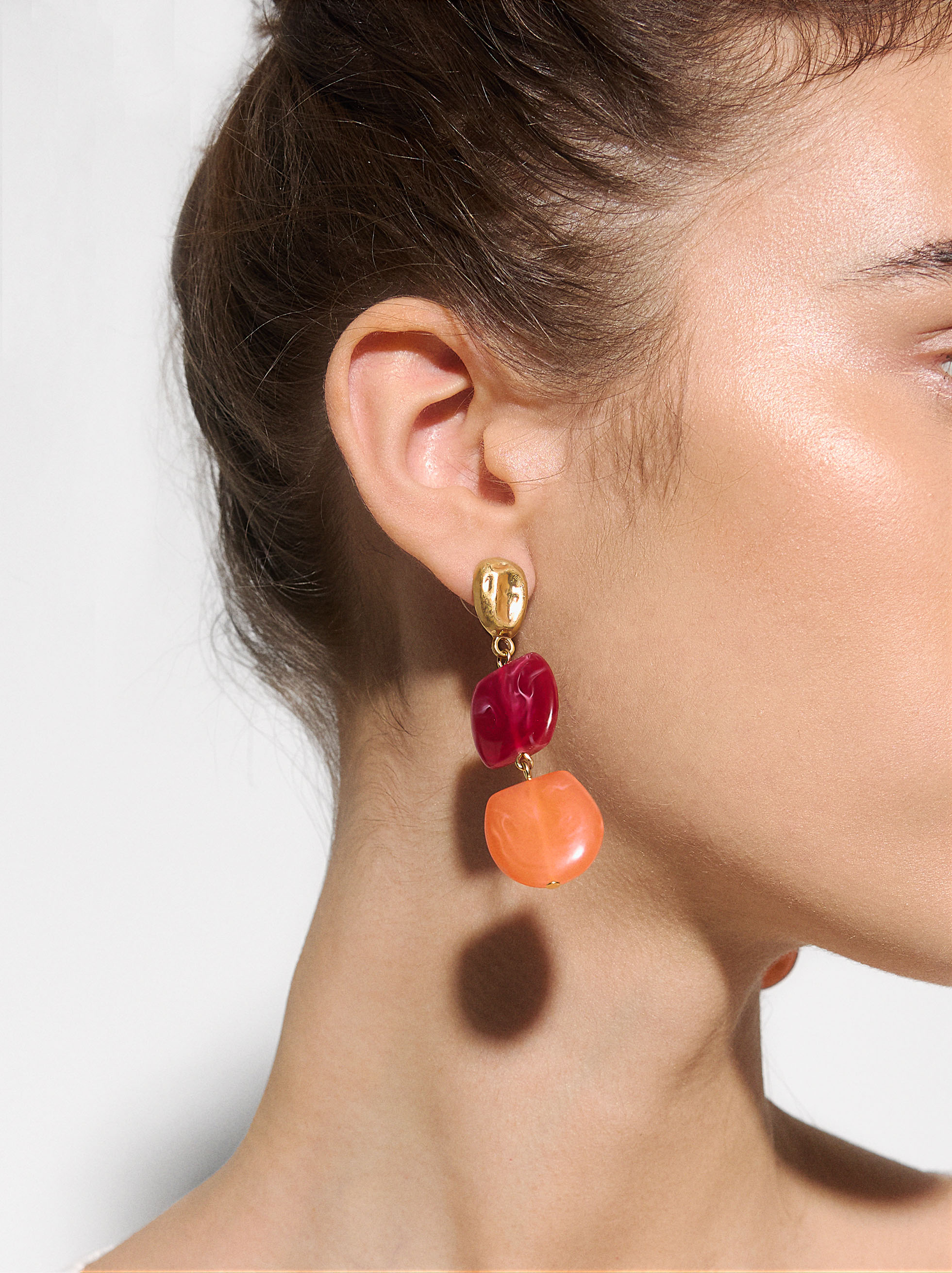 Pendientes largos con efecto piedra image number 1.0