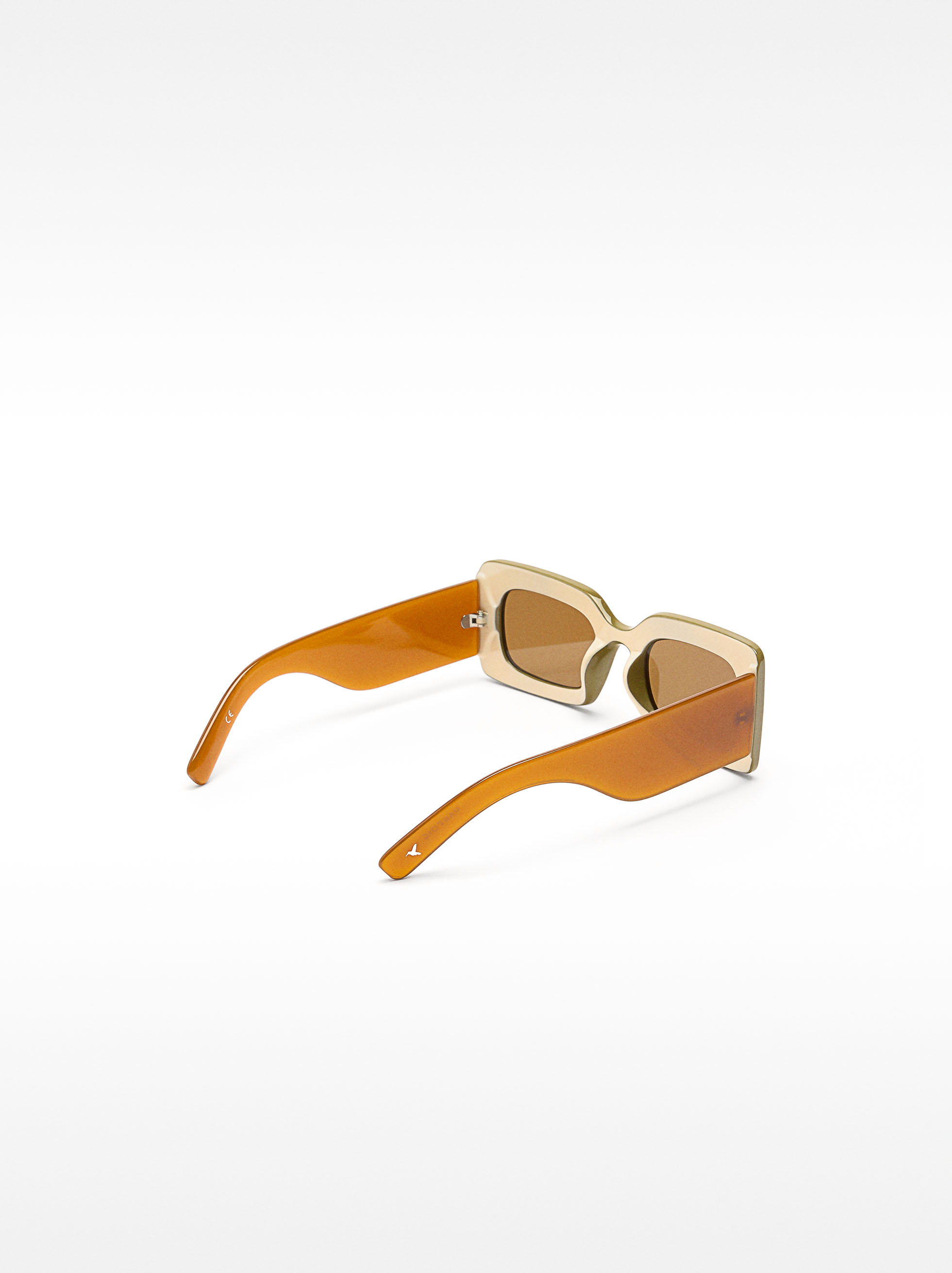 Gafas de sol rectangulares image number 2.0