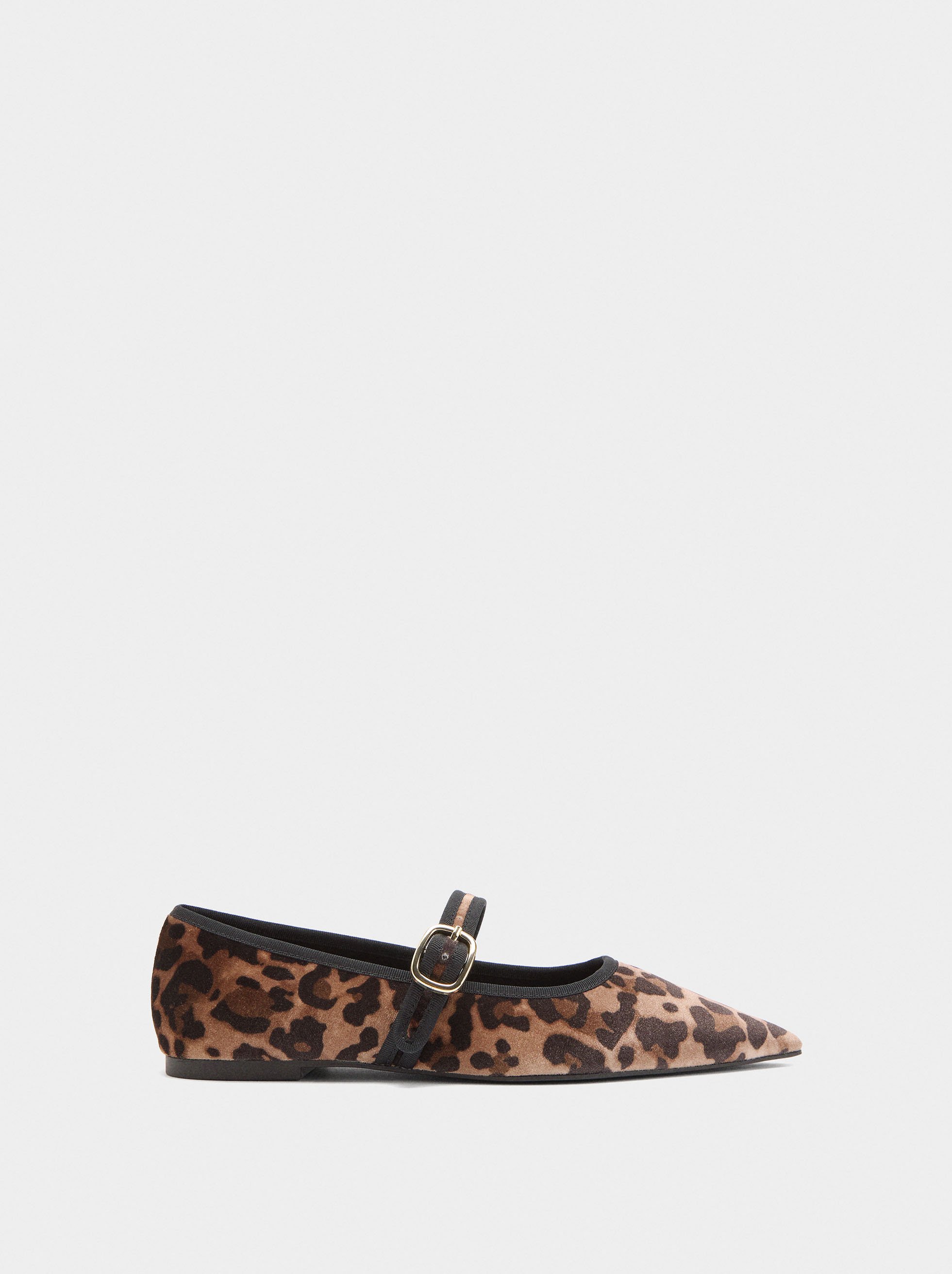 Ballet flats with animal printed pattern image number 1.0