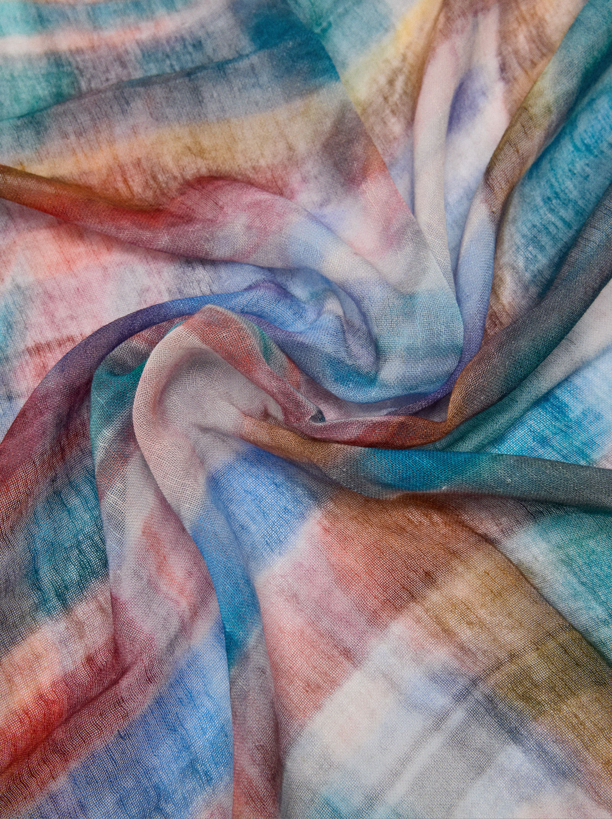 Printed scarf with a linen and cotton blend image number 1.0