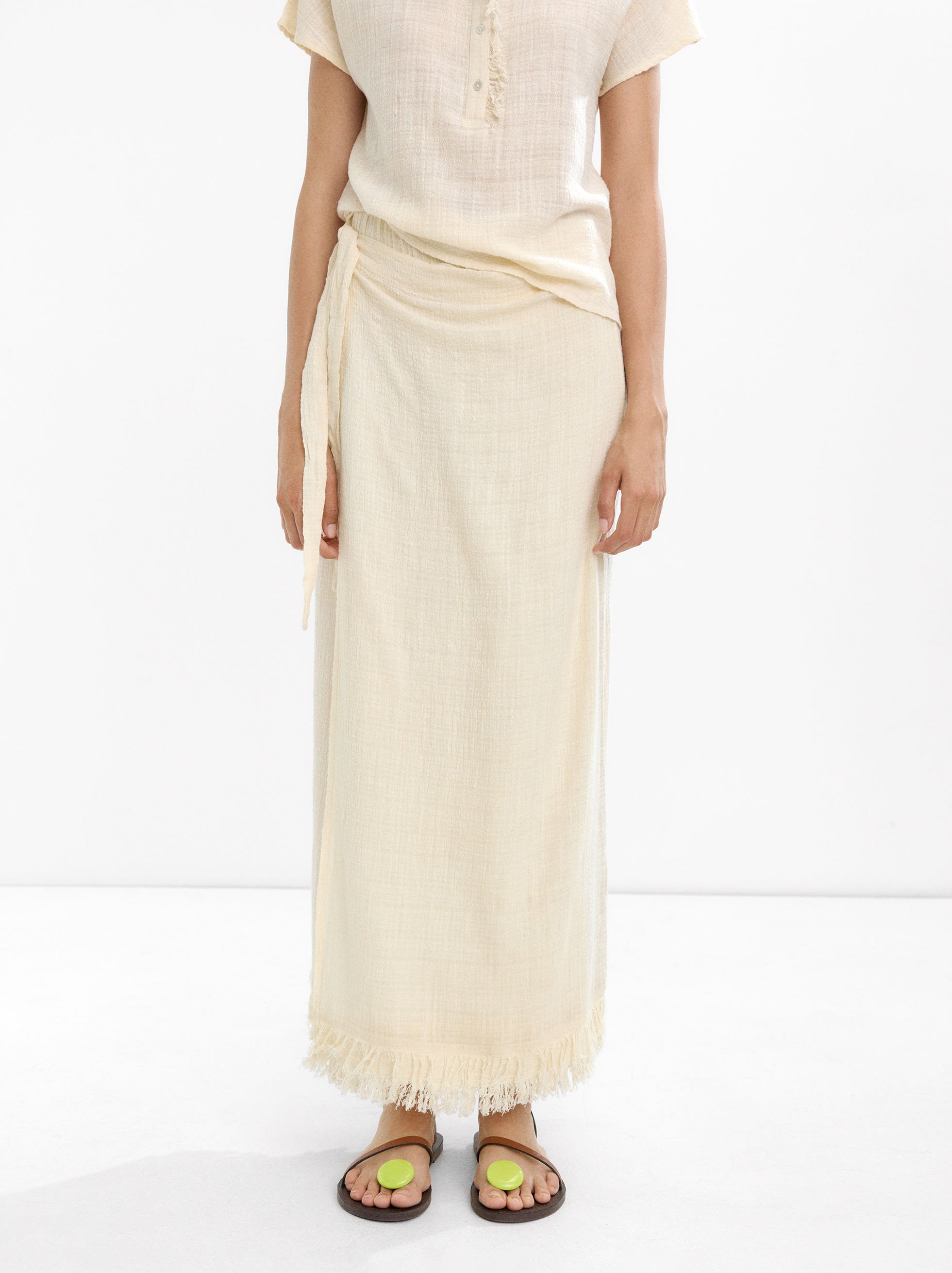 Long skirt with linen blend
