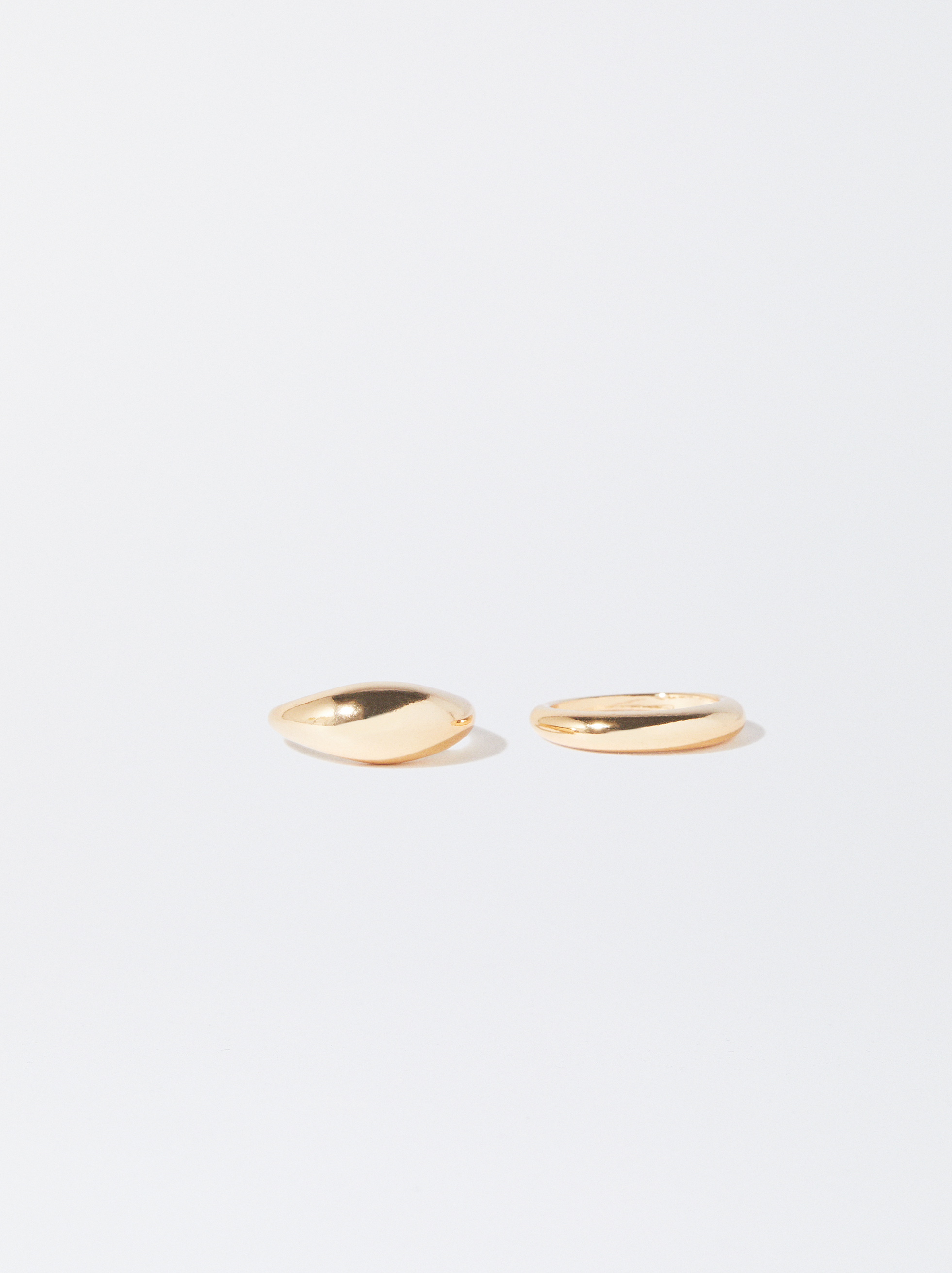 Set Of Gold-Toned Rings image number 2.0