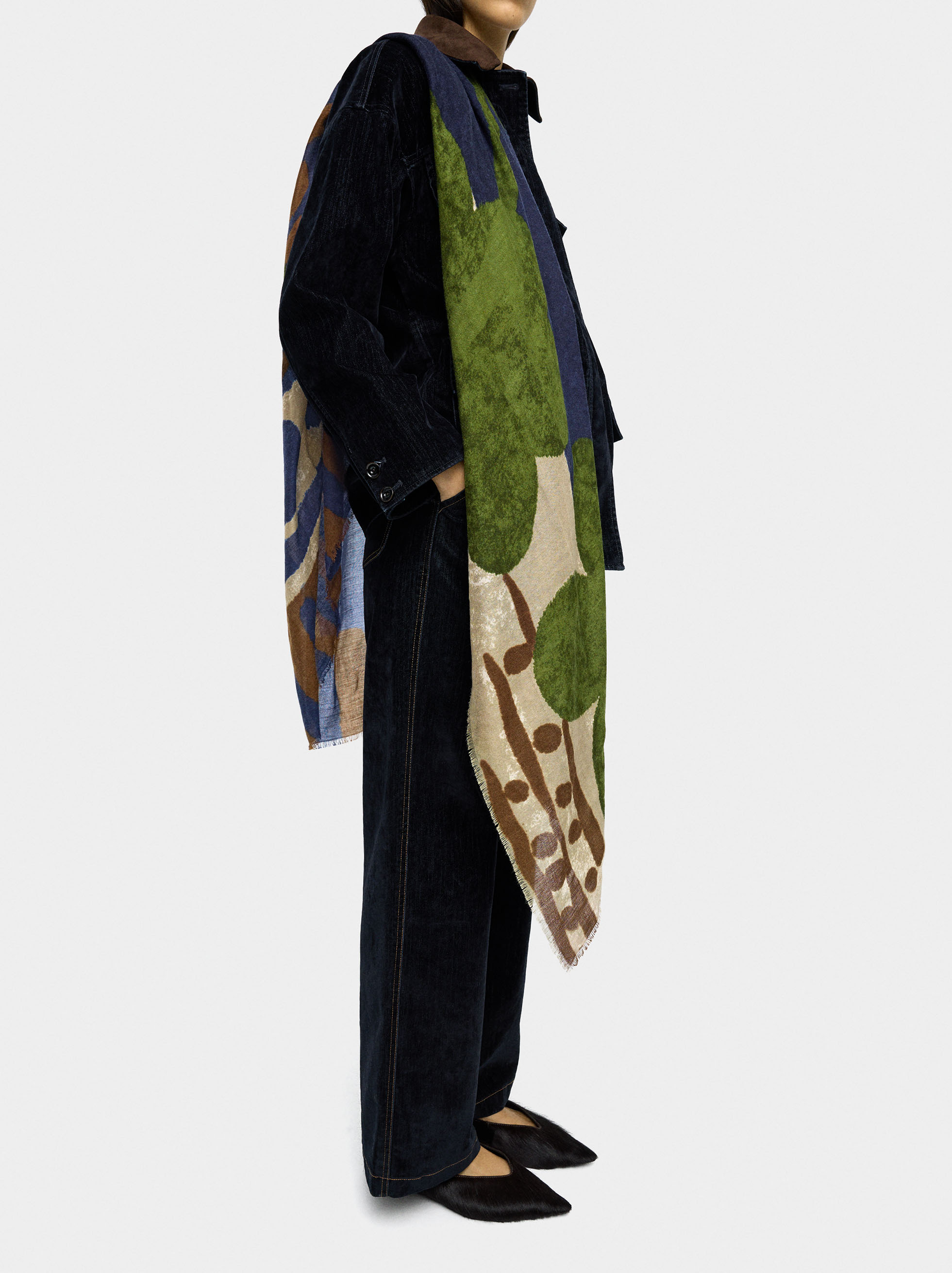 Printed scarf with wool image number 1.0