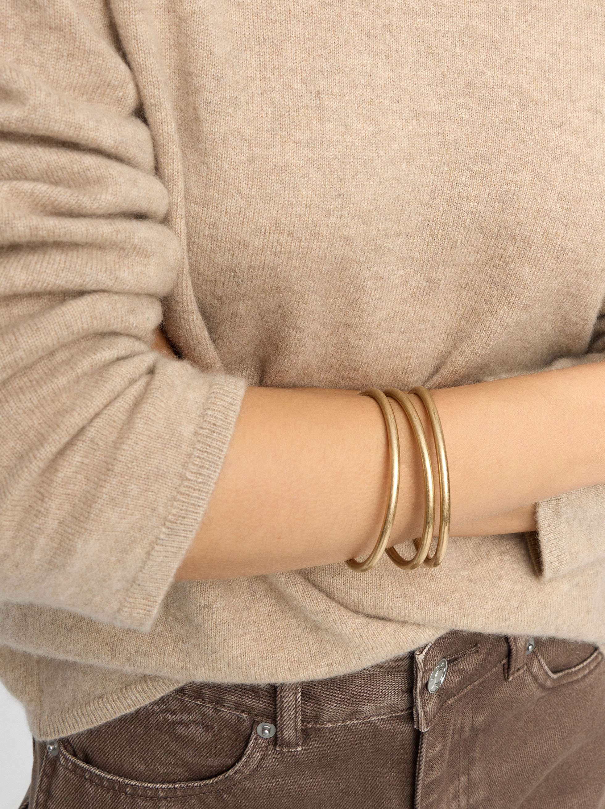 Set of plain bracelets image number 1.0