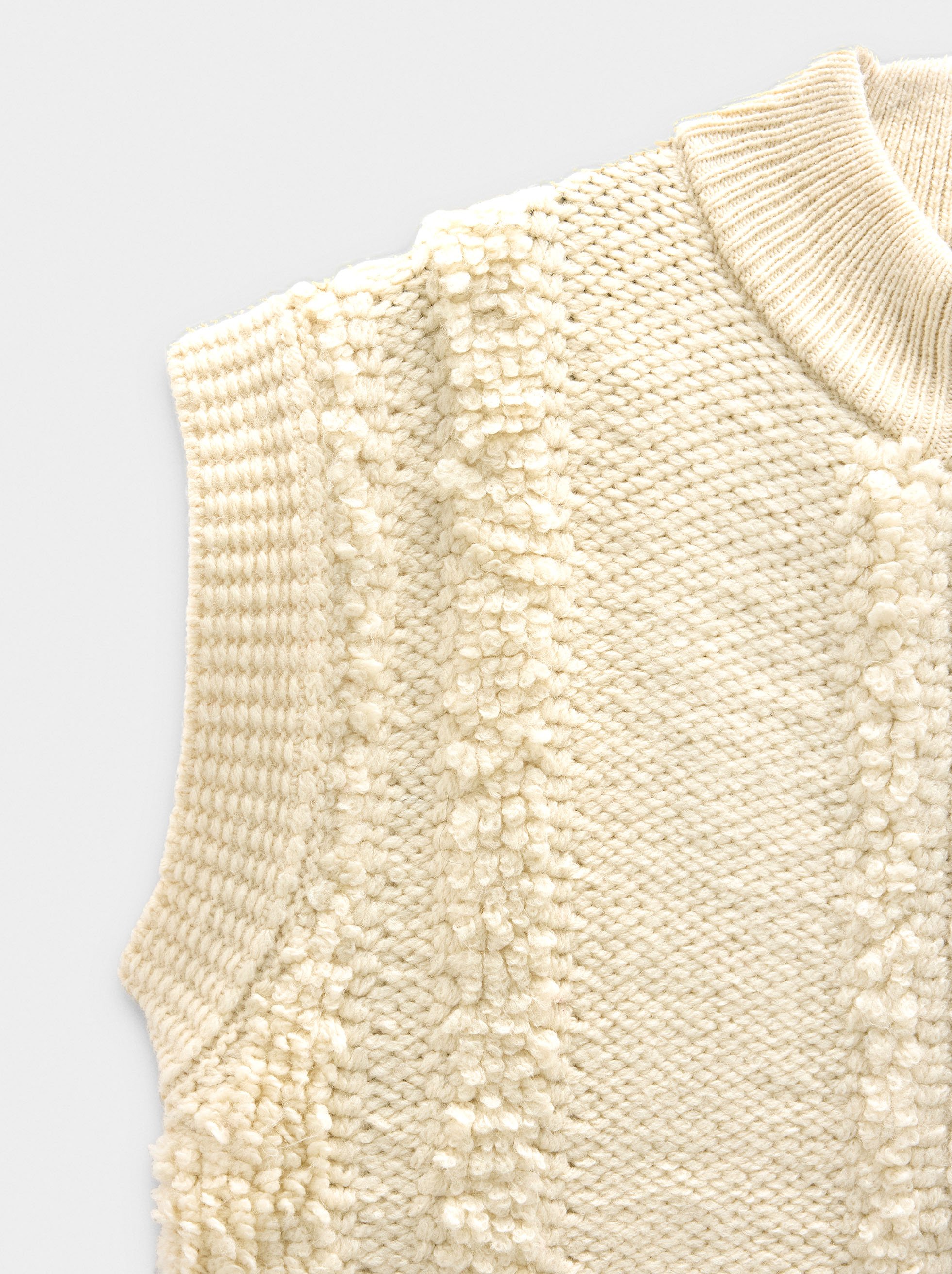 Knit vest with zipper closure image number 5.0