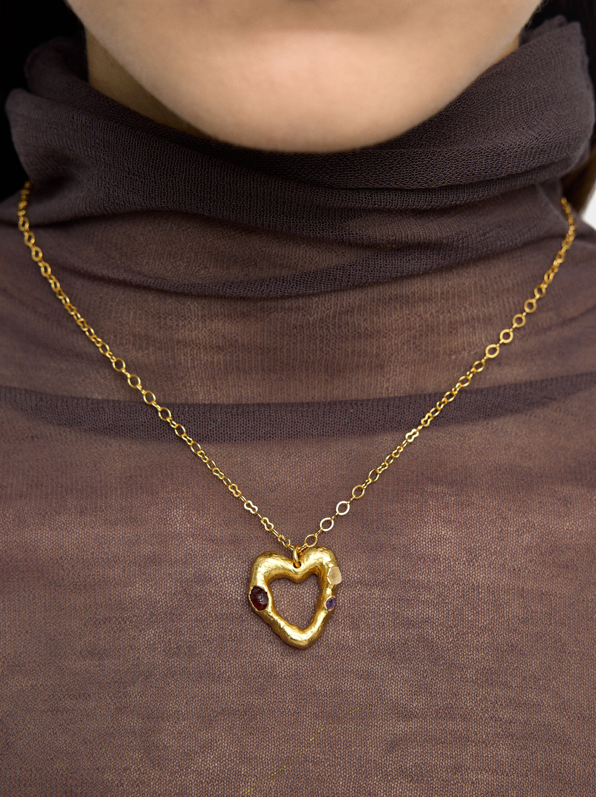 Heart pendant necklace with stones - 18k gold swim image number 1.0