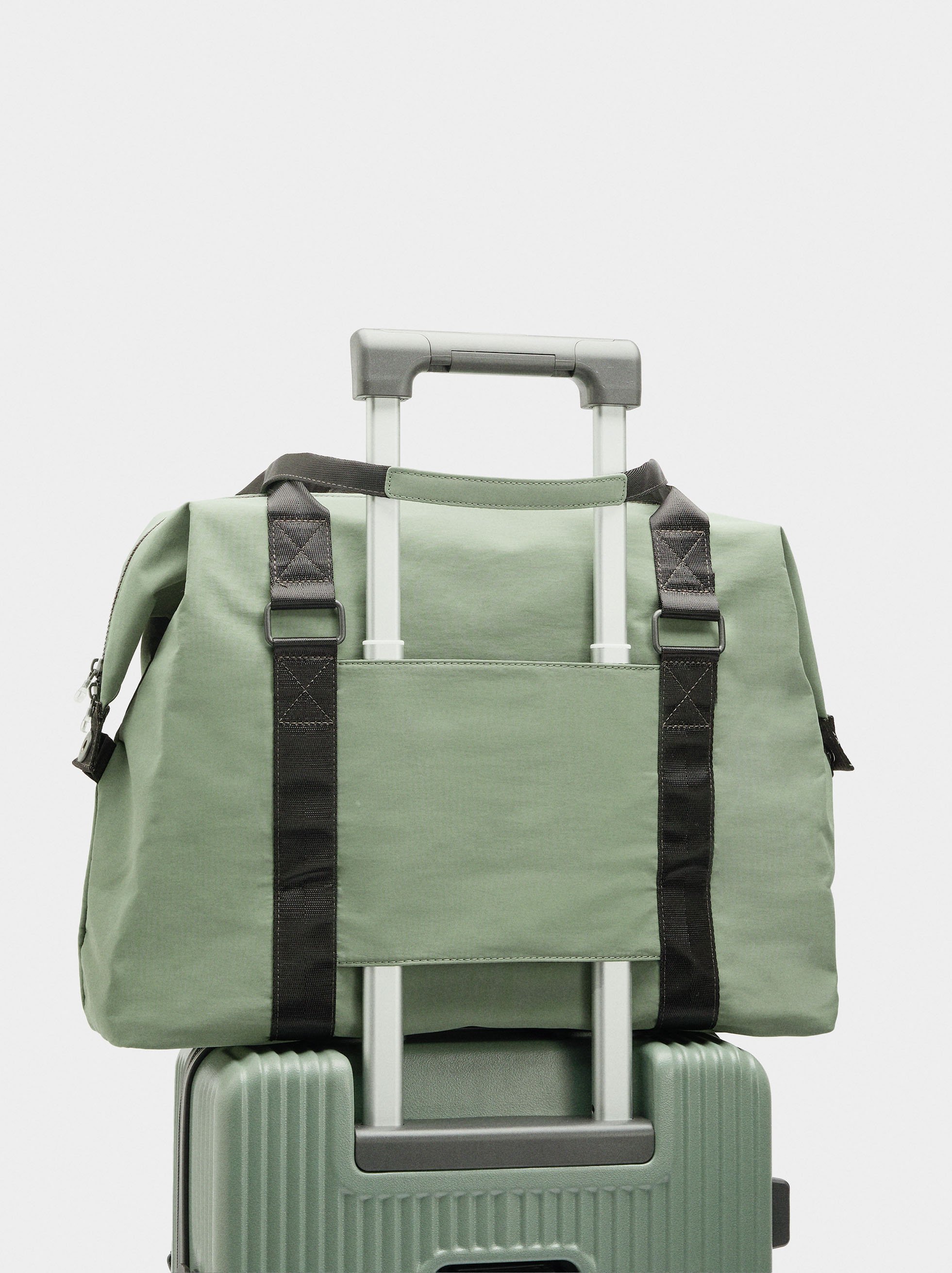 Nylon weekend bag image number 3.0