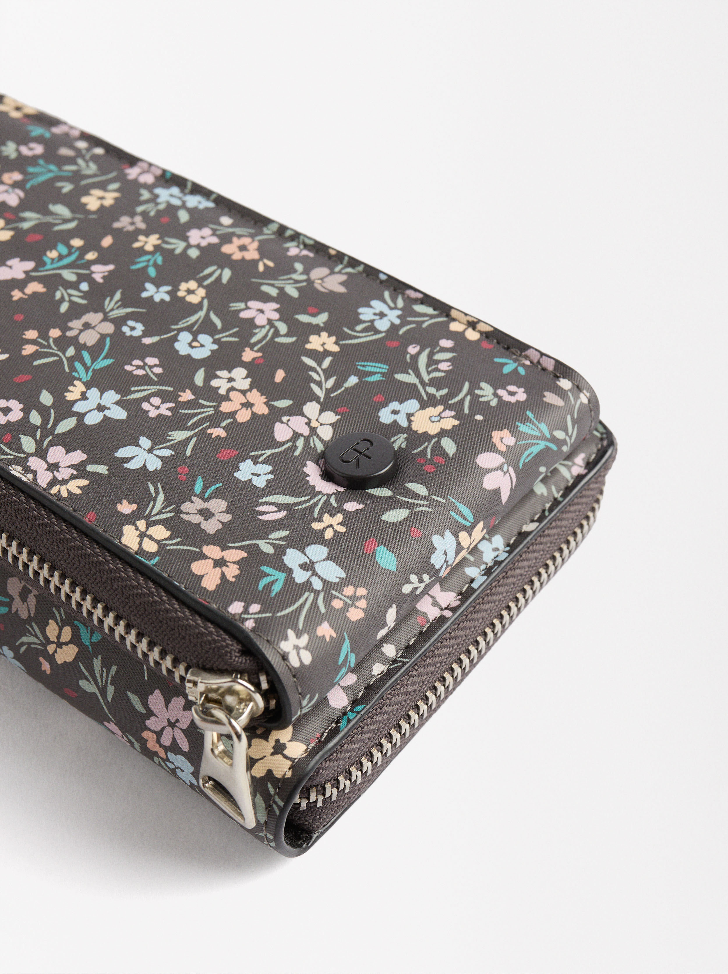 Sac pour t&eacute;l&eacute;phone portable imprim&eacute; effet nylon image number 1.0