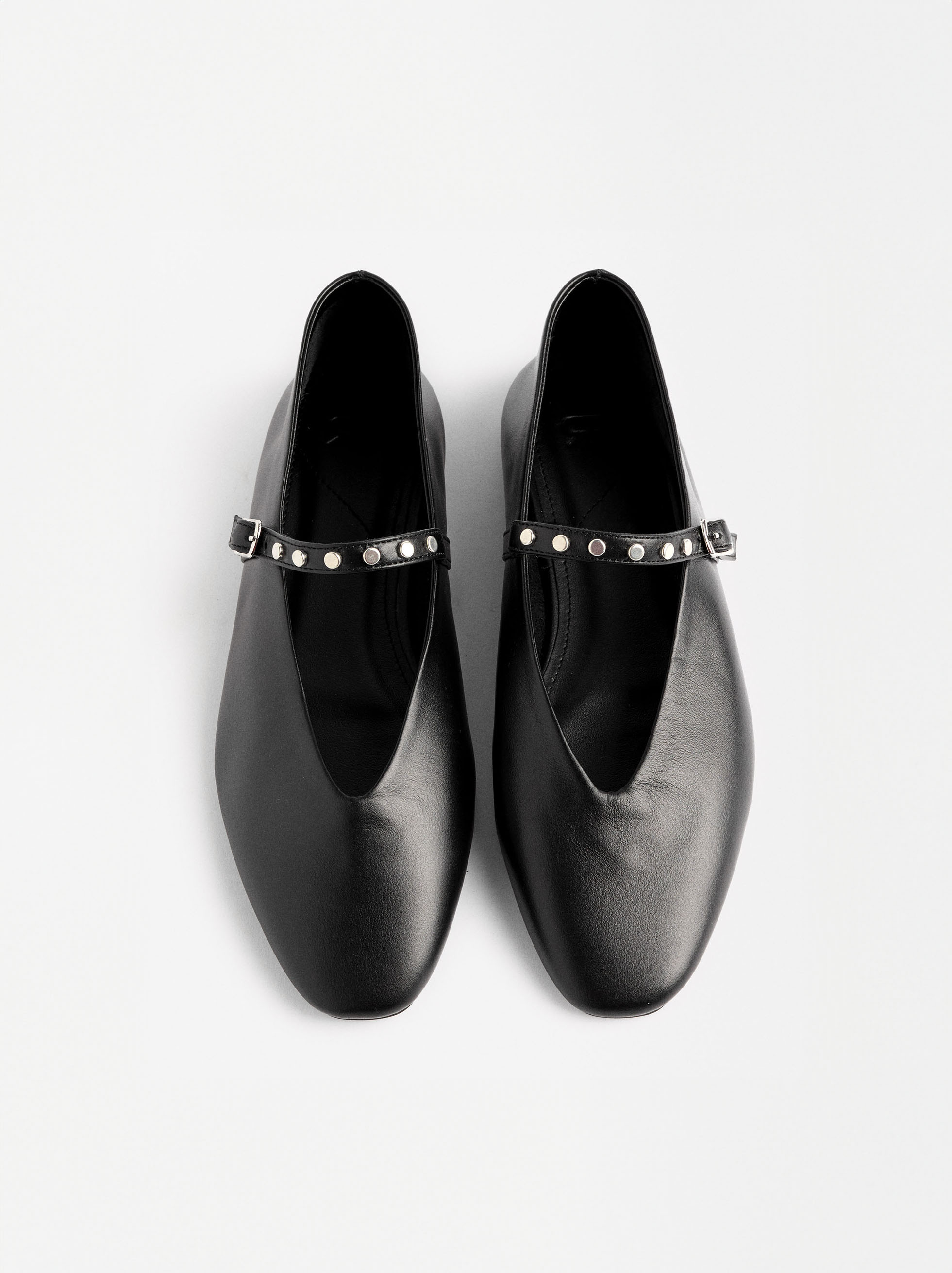 Leather Ballet Flats with Studs image number 6.0