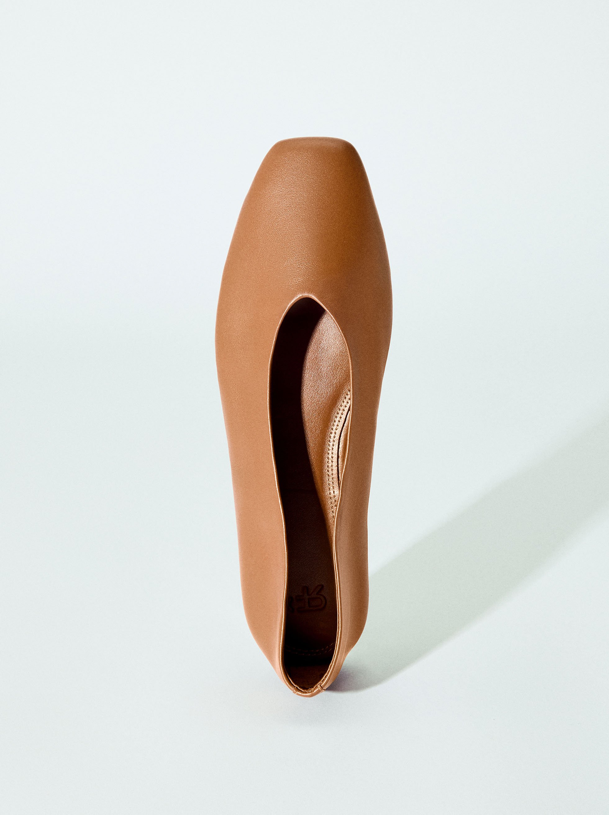 Plain leather ballet flats