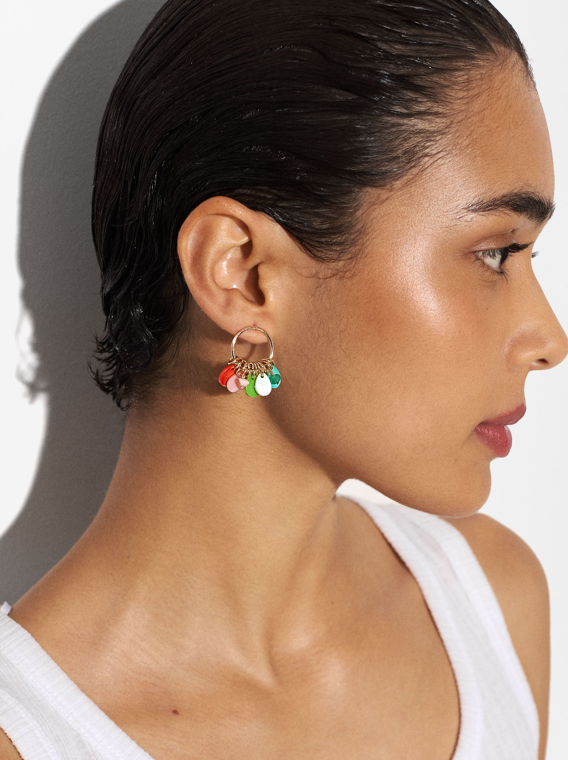 Multicolor Shell Earrings image number 0.0