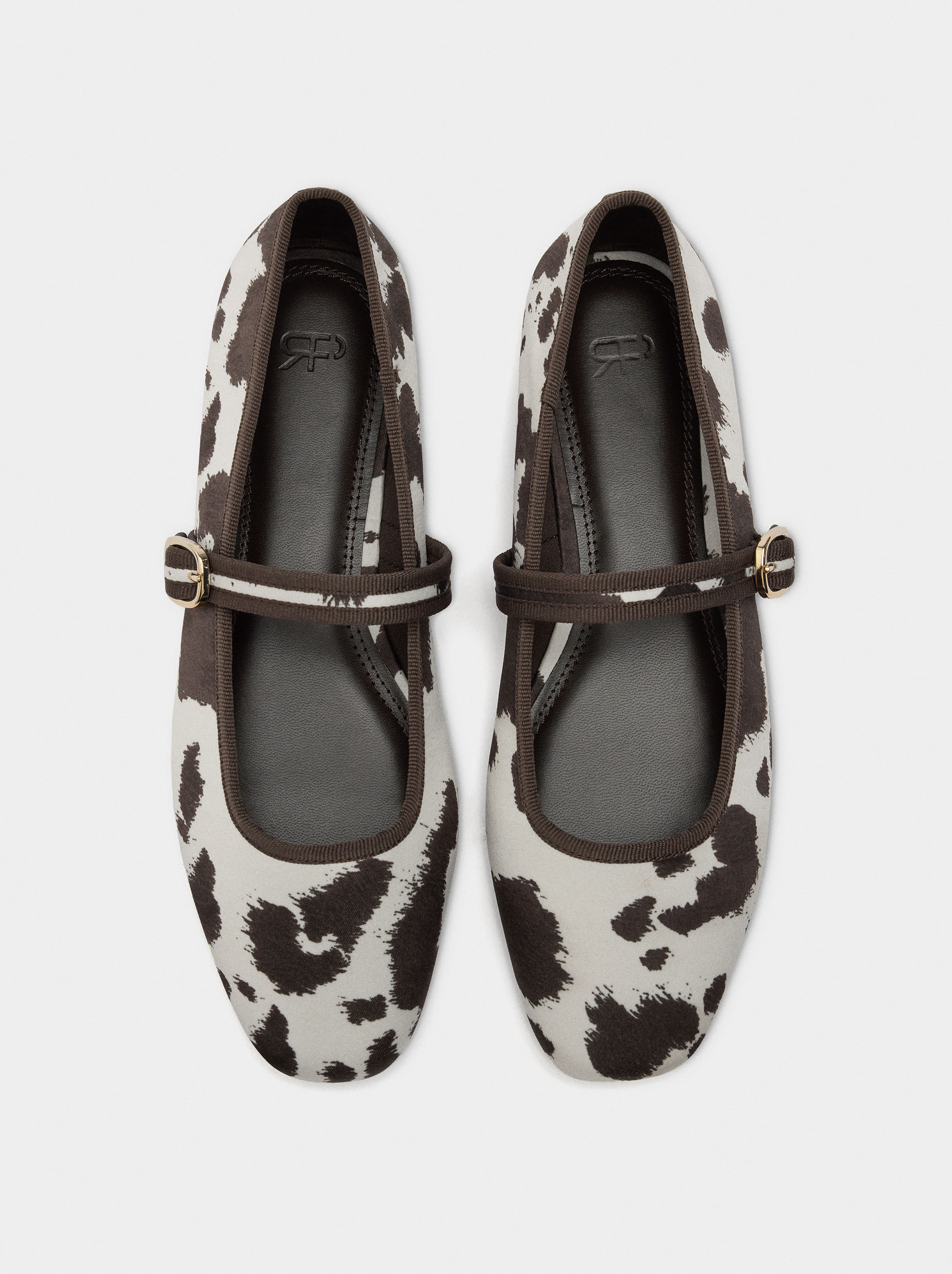 Ballet flats with animal printed pattern image number 0.0